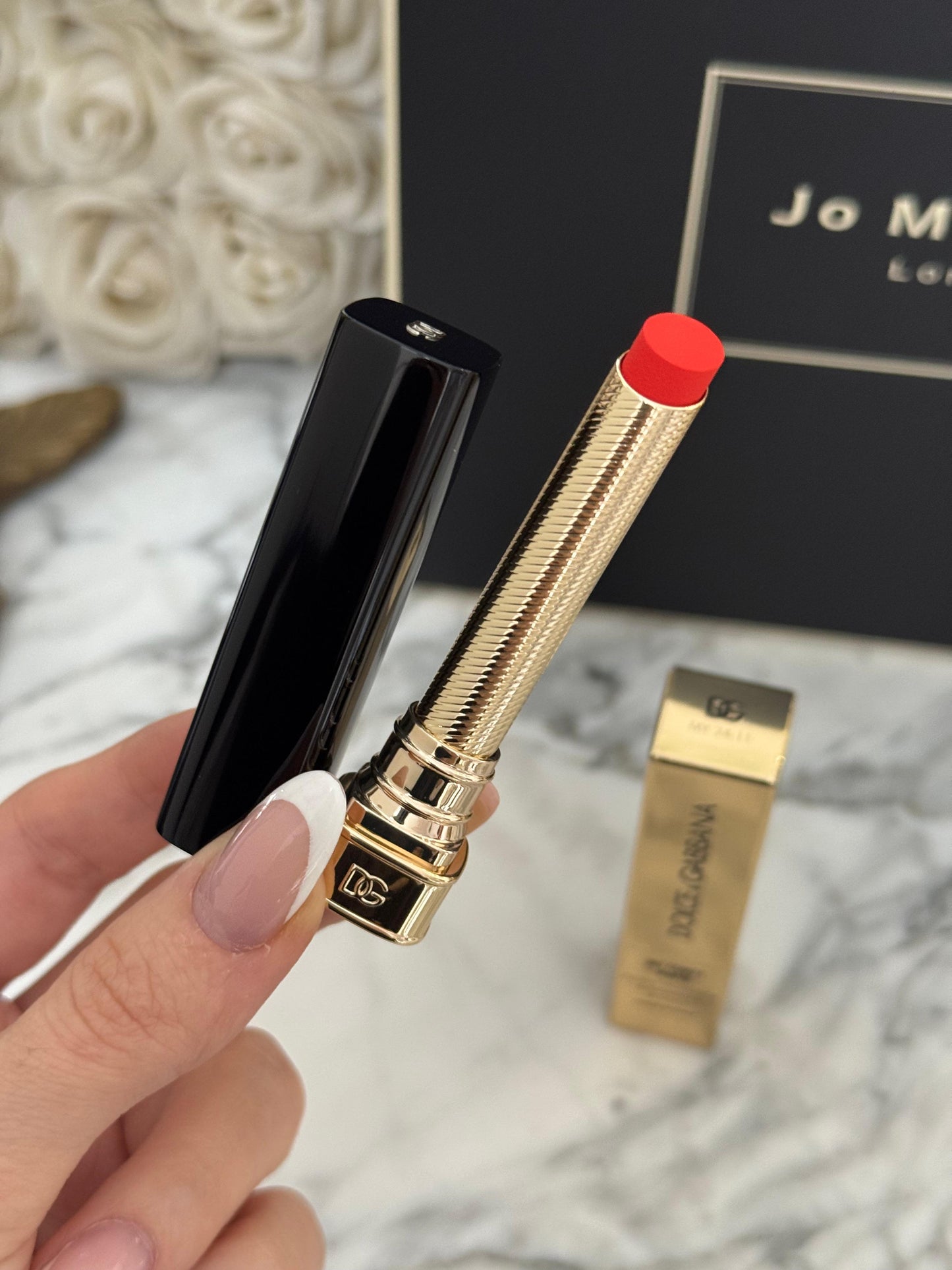 DOLCE&GABBANA My Comfy Matte Lipstick - My 24.11
Instant Rich Color & Hydration Lip Stylo