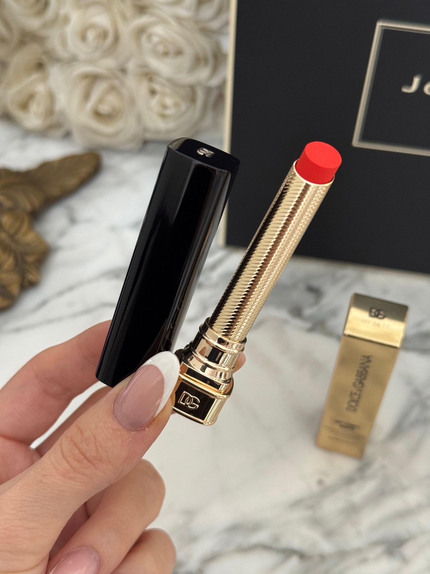 DOLCE&GABBANA My Comfy Matte Lipstick - My 24.11
Instant Rich Color & Hydration Lip Stylo