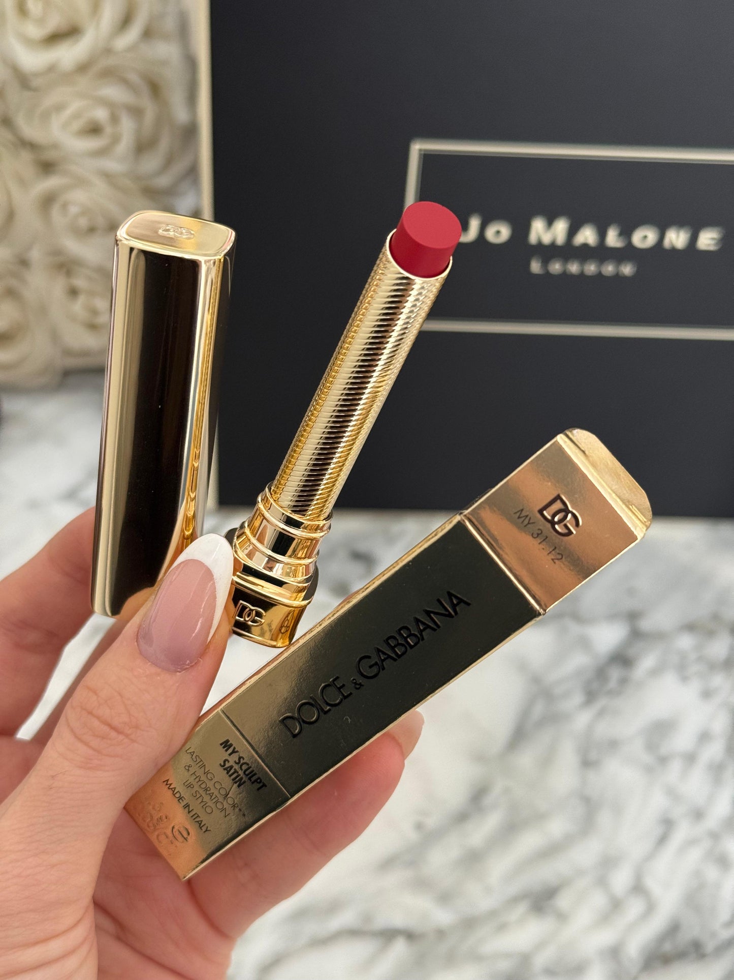 DOLCE&GABBANA My Sculpt Satin
Lasting Color & Hydration Lipstick Stylo - My 31.12