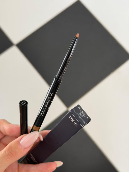 DIOR Diorshow On Stage Liner - Pearly Bronze (466)
Waterproof Felt Tip Liquid Eyeliner - 24h IntenseColor