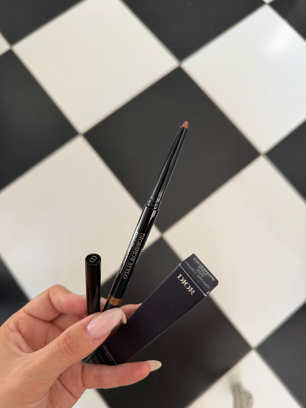 DIOR Diorshow On Stage Liner - Pearly Bronze (466)
Waterproof Felt Tip Liquid Eyeliner - 24h IntenseColor