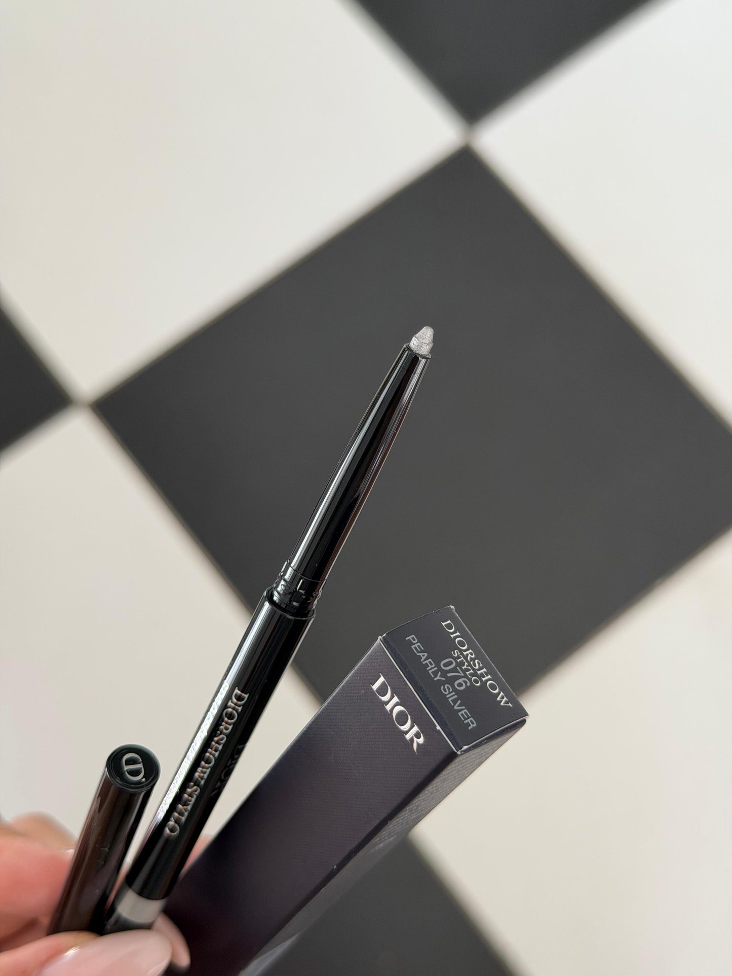 DIOR Diorshow Stylo (076)
24H-Wear Waterproof Eyeliner - Intense Color, Creamy Texture