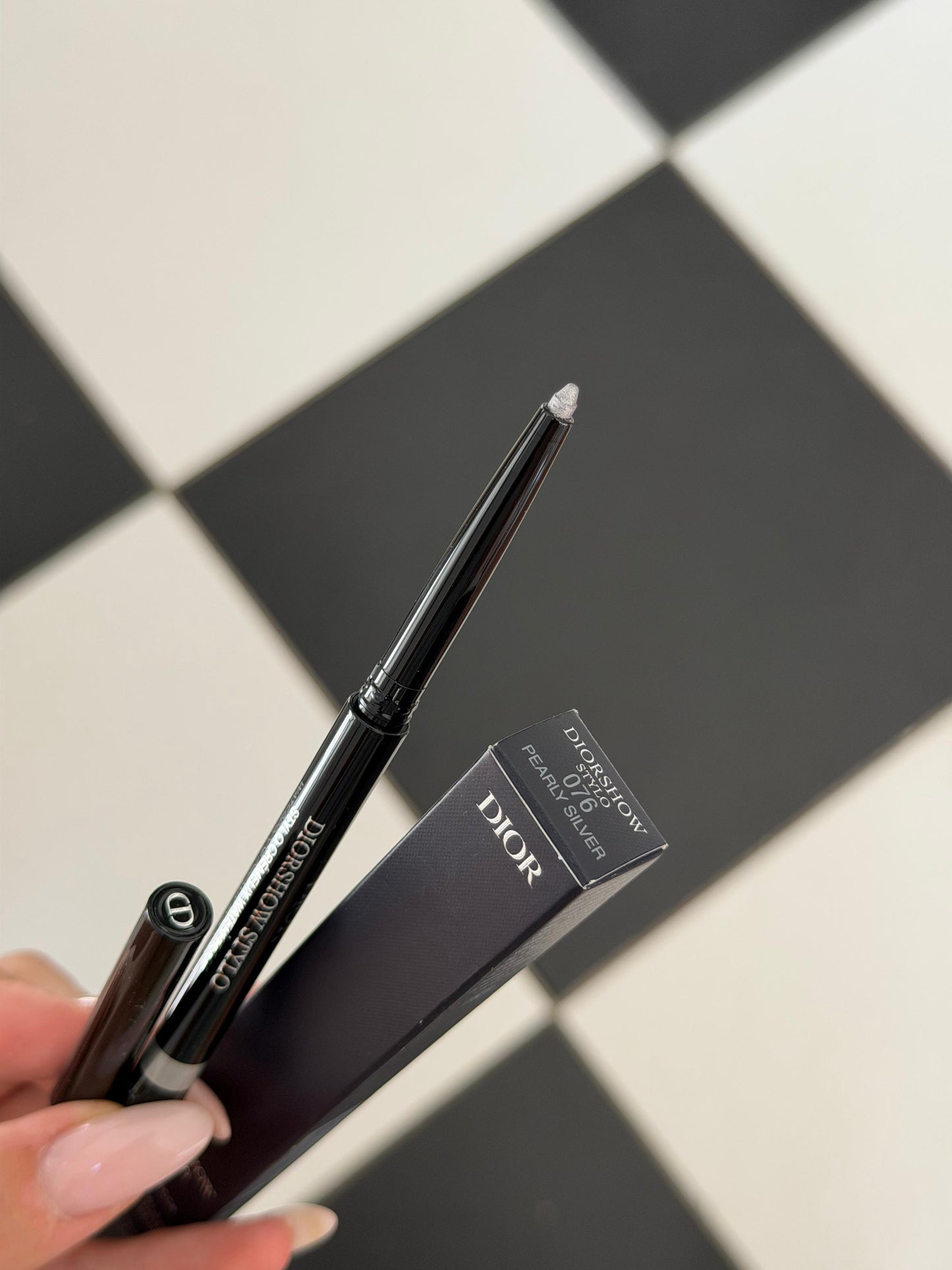 DIOR Diorshow Stylo (076)
24H-Wear Waterproof Eyeliner - Intense Color, Creamy Texture