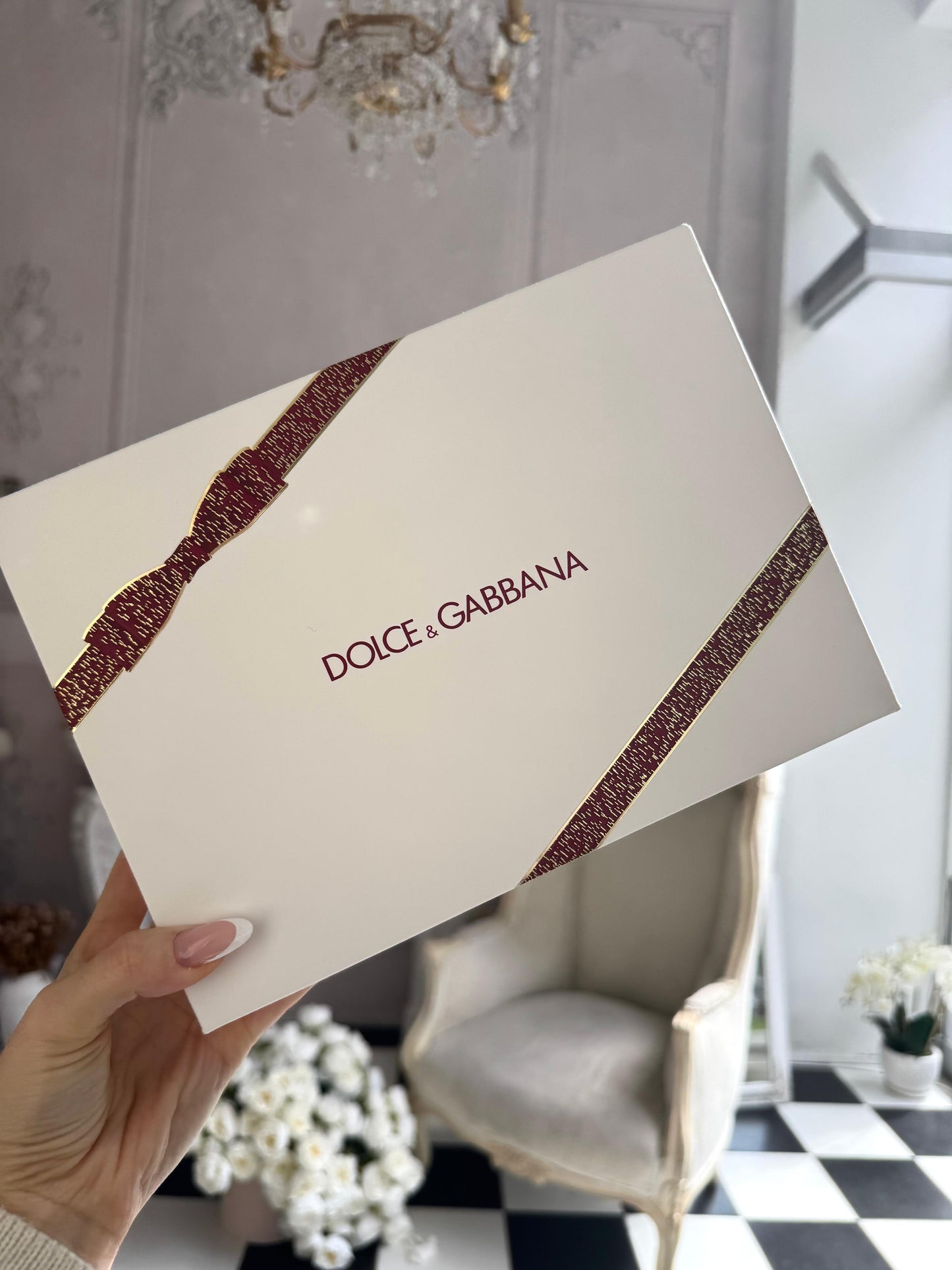 DOLCE&GABBANA
Gift Set Nouri Lip Berry Scrub + Mint Oil Lip Plumper + Make Up Pouch