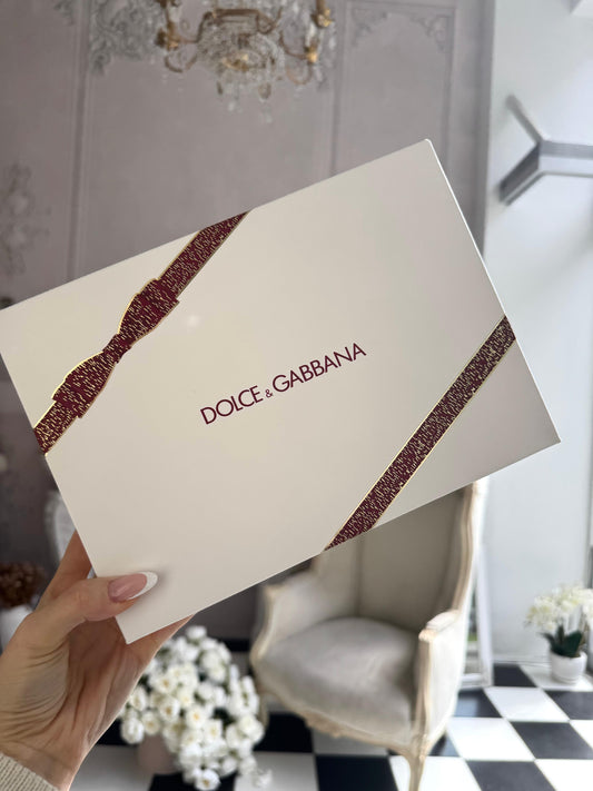 DOLCE&GABBANA
Gift Set Nouri Lip Berry Scrub + Mint Oil Lip Plumper + Make Up Pouch