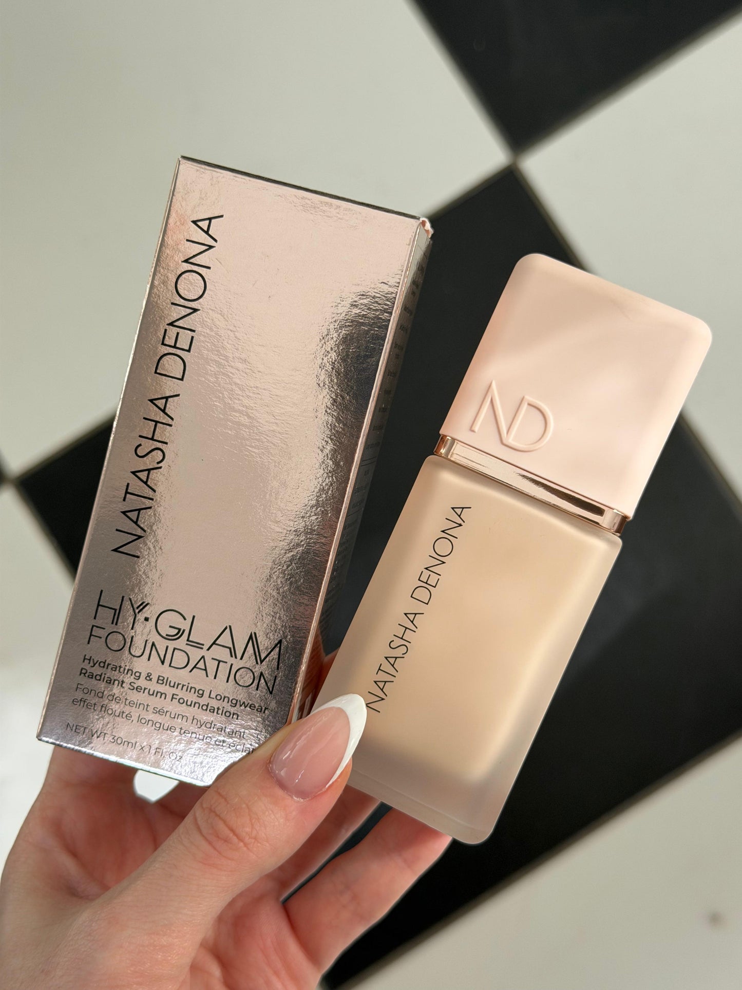 NATASHA DENONA Hy-Glam Foundation (N2)
Hydrating, Blurring, Longwear Serum With Radiant, Creasless Coverage