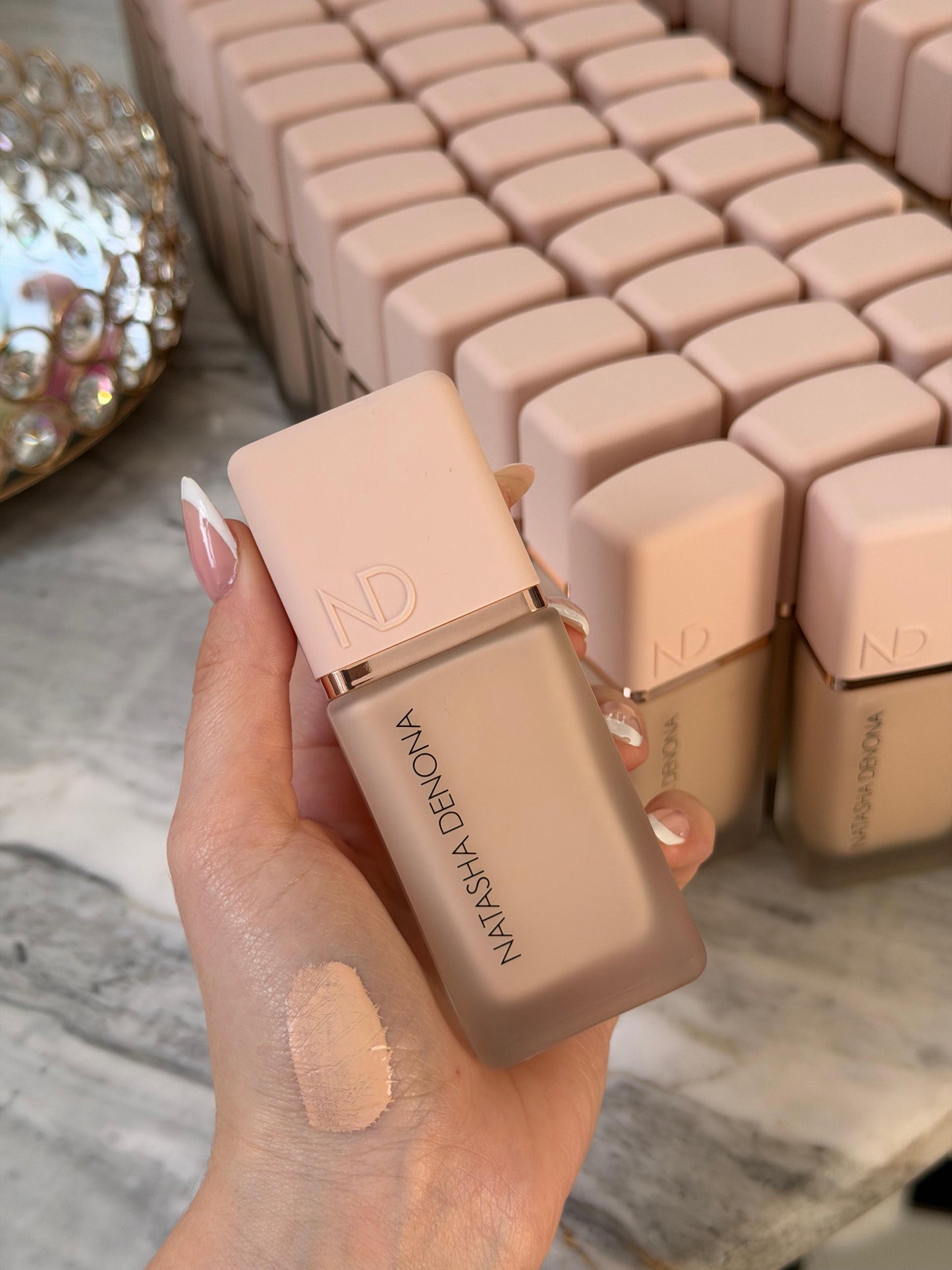 NATASHA DENONA Hy-Glam Foundation (N2)
Hydrating, Blurring, Longwear Serum With Radiant, Creasless Coverage