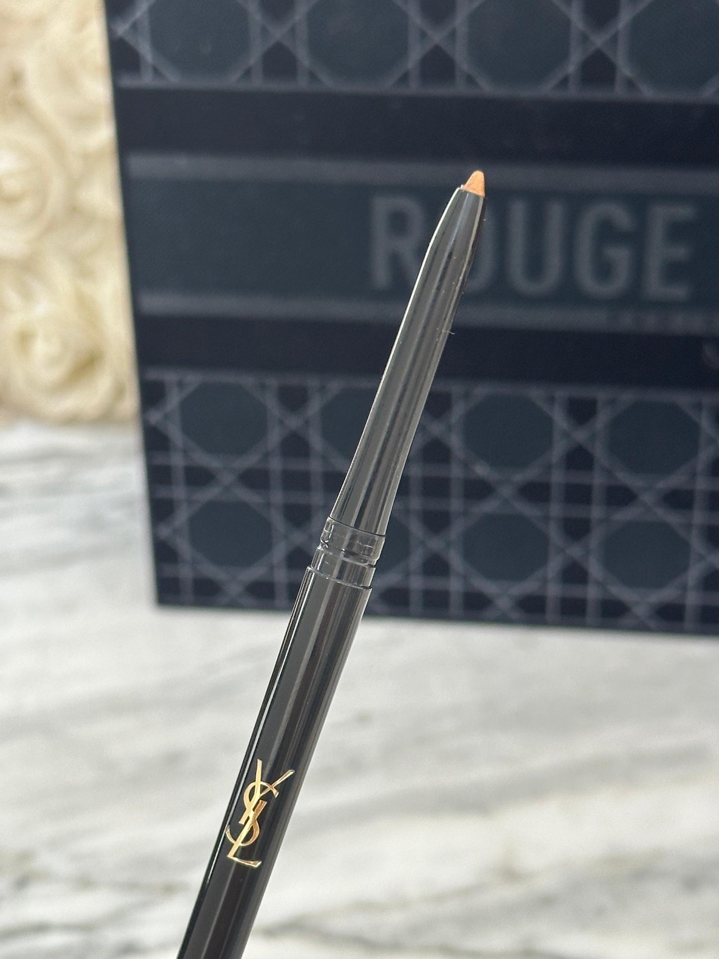 YSL Dessin Des Lèvres Lip Liner Pencil