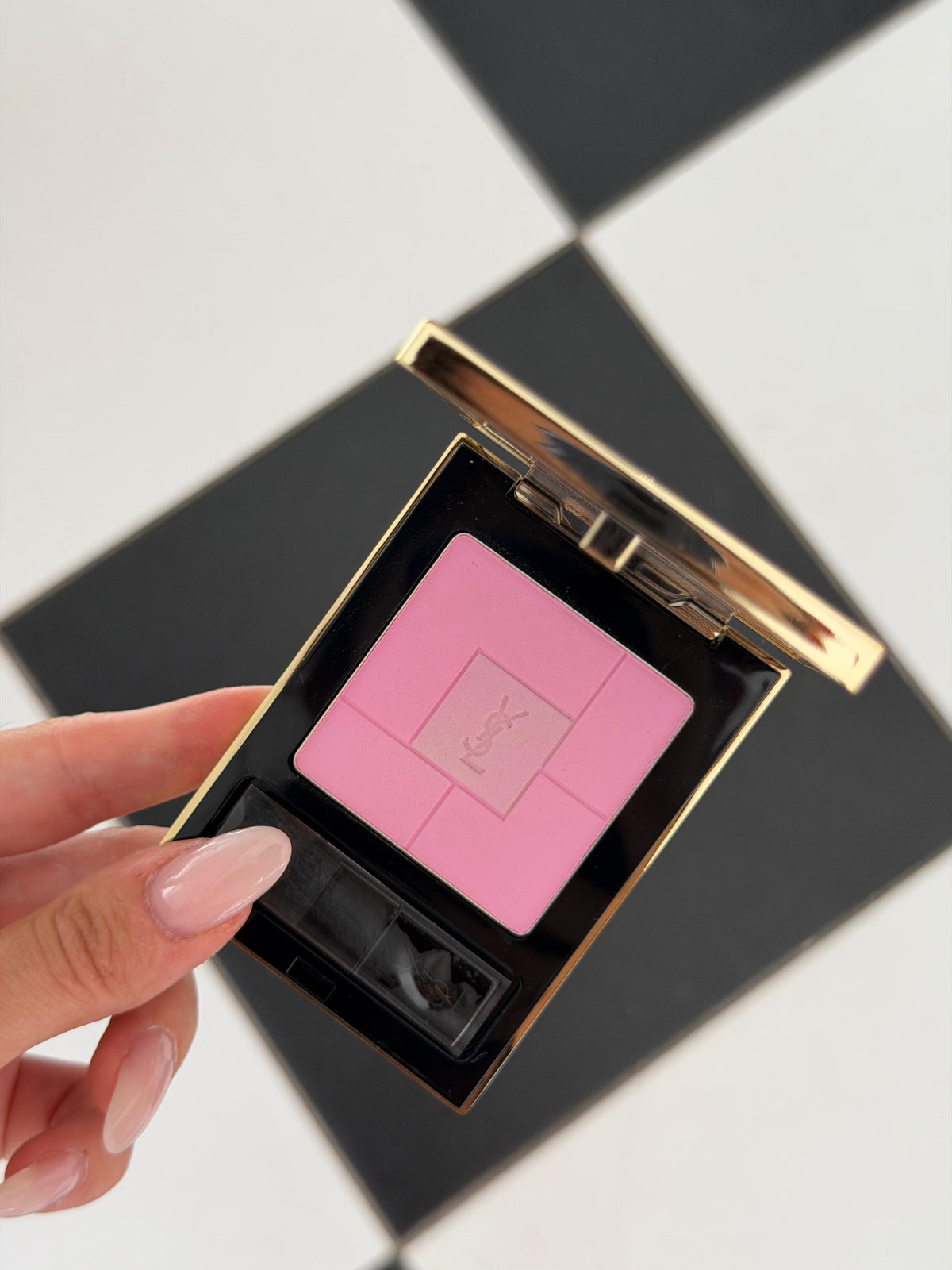 YSL Blush Volupte Heart of Light Powder Blush (4)