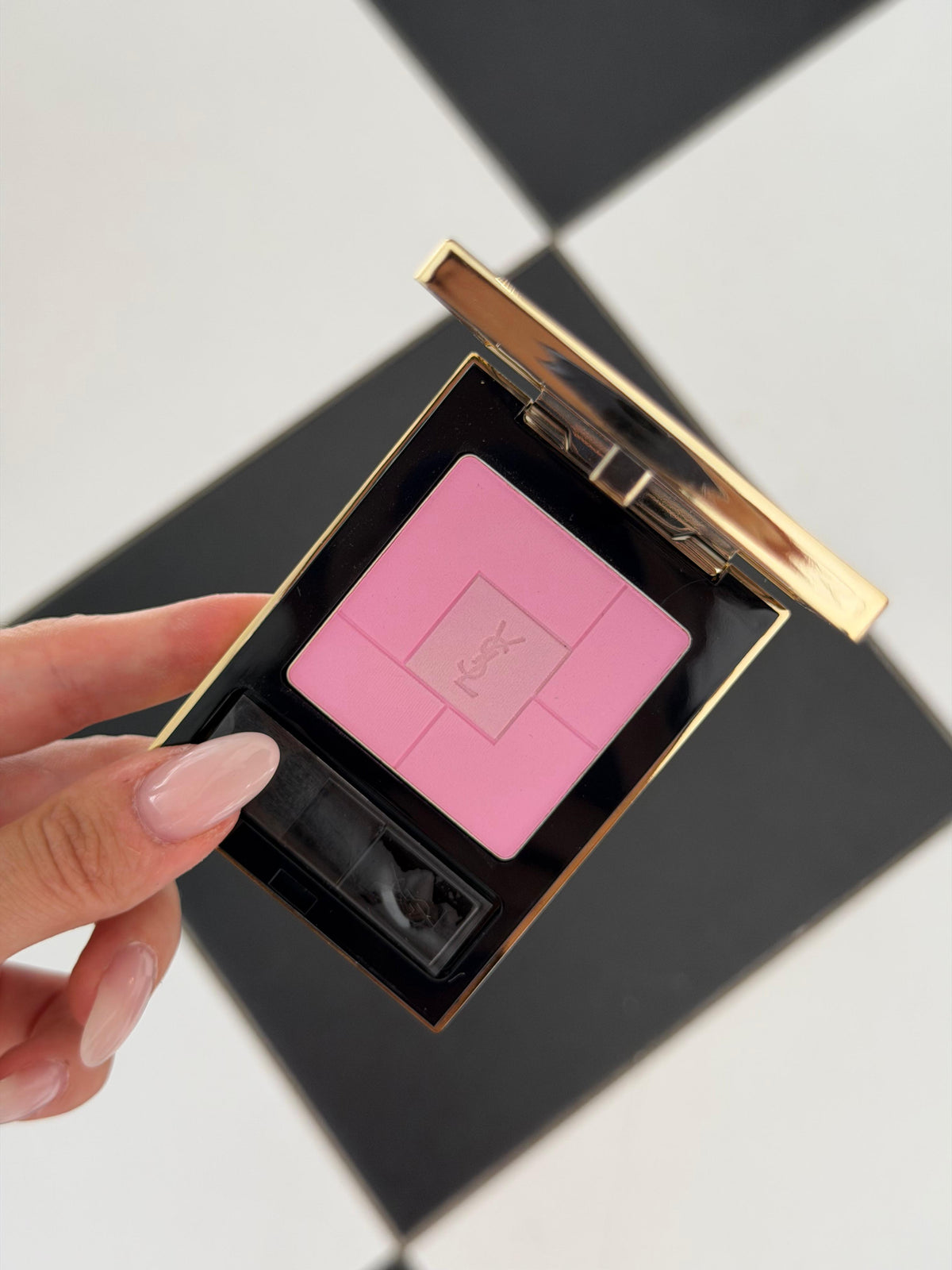 YSL Blush Volupte Heart of Light Powder Blush (4)