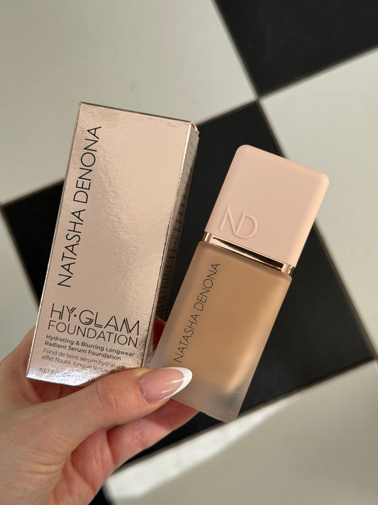 NATASHA DENONA Hy-Glam Foundation (P3)
Hydrating, Blurring, Longwear Serum With Radiant, Creasless Coverage
