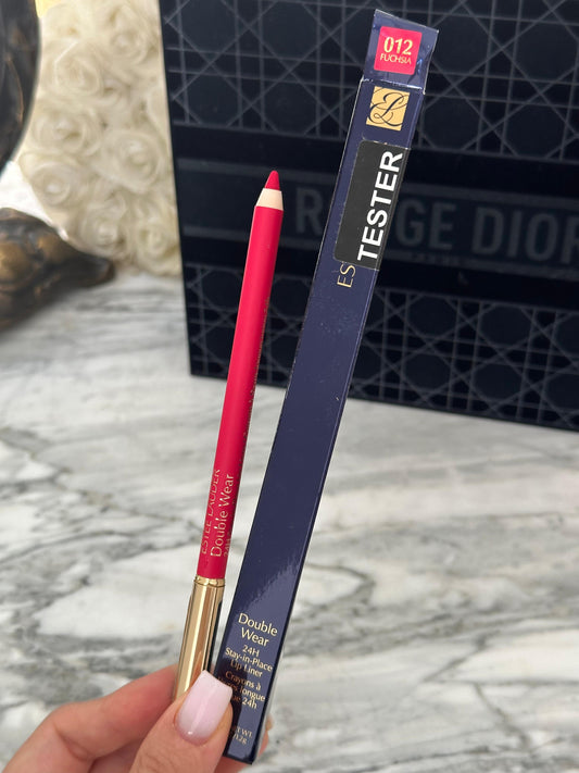 ESTÉE LAUDER Double Wear
24H Stay-in-Place Lip Liner
Oil-Infused, Transfer-Resistant Wear