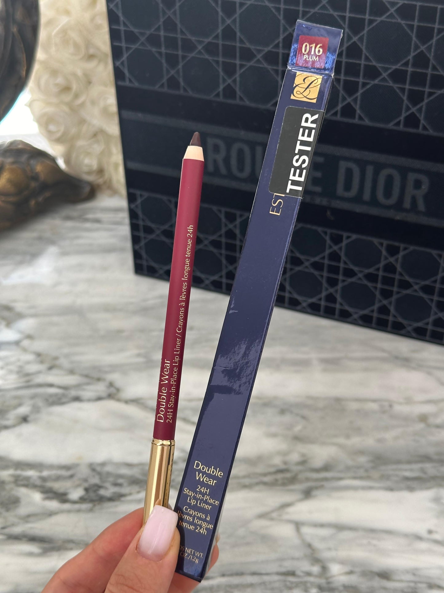 ESTÉE LAUDER Double Wear
24H Stay-in-Place Lip Liner
Oil-Infused, Transfer-Resistant Wear