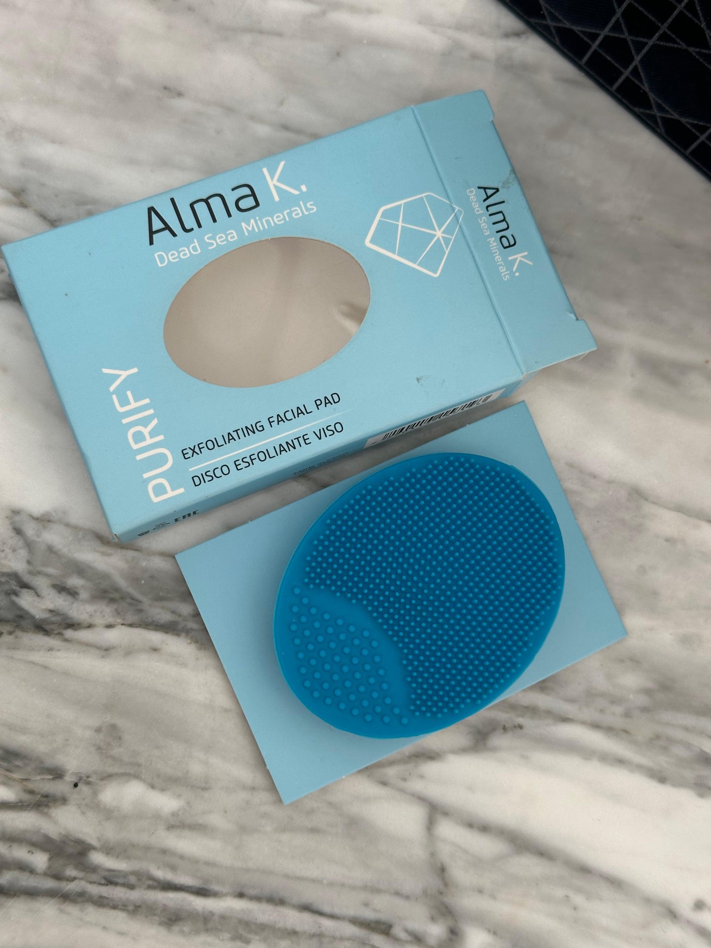 ALMA K Dead Sea Minerals - Exfoliating Facial Pad