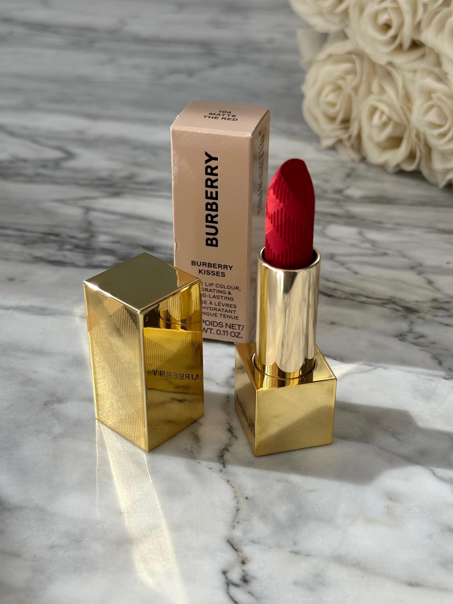 BURBERRY Kisses Matte The Red - Hydrating & Long-Lasting Lipstick