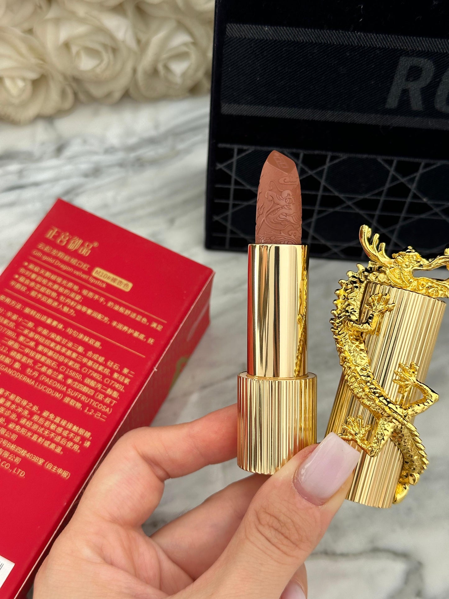 ZEESEA Palace Identity Gilt Gold Dragon Velvet Lipstick