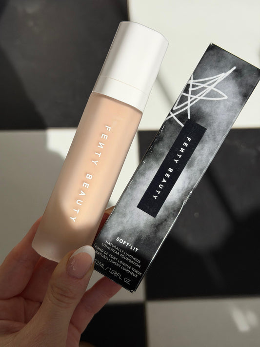 FENTY Soft'Lit Naturally Luminous Longwear Foundation (185)