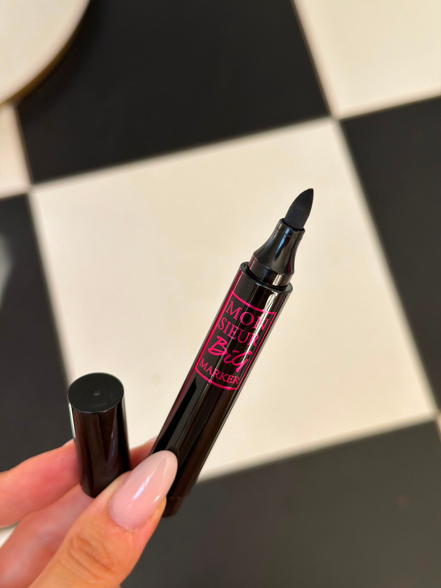 LANCOME Monsieur Big Eyeliner Bold Eye Marker (01)