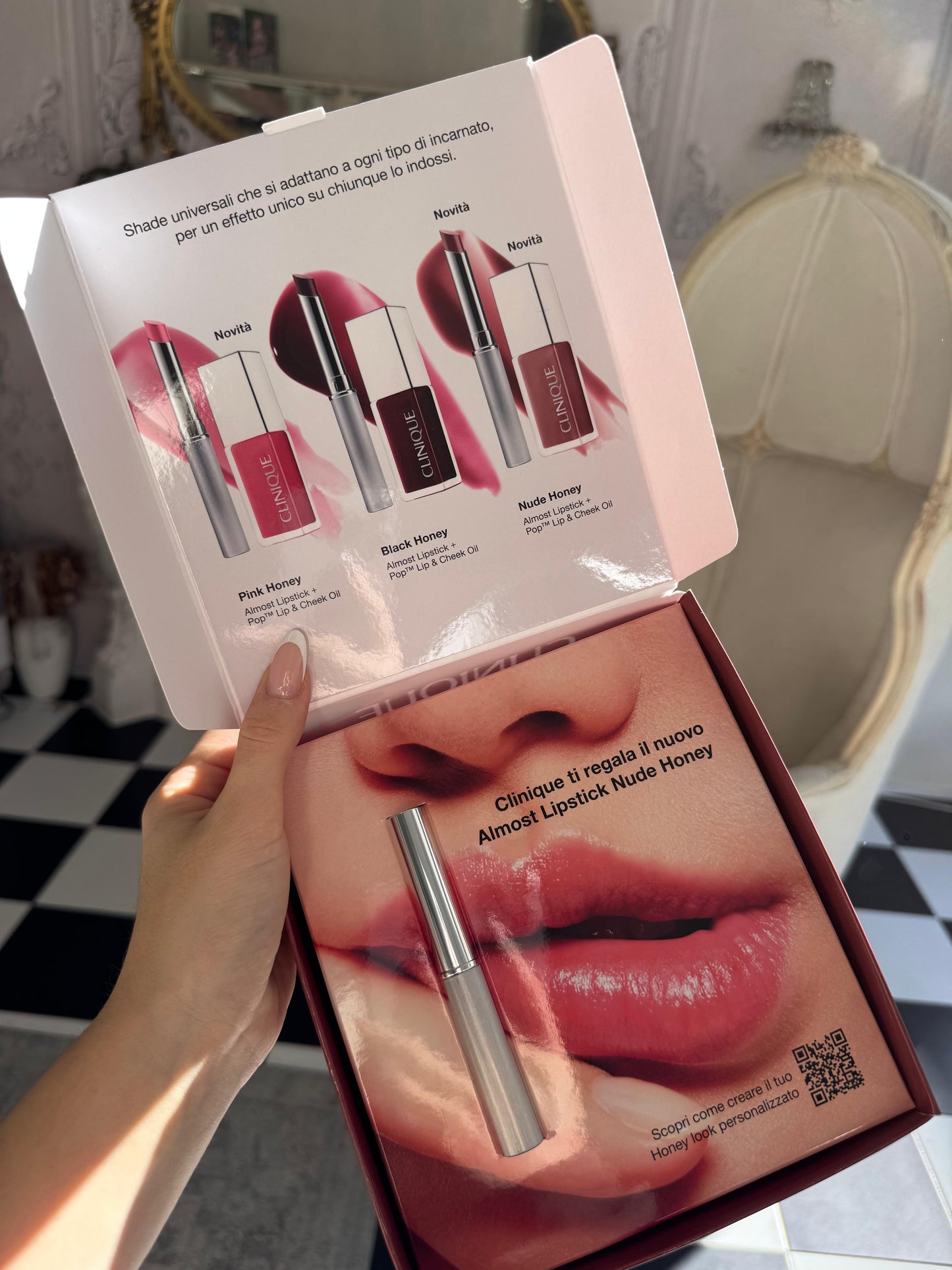 CLINIQUE Almost Lipstick - Nude Honey