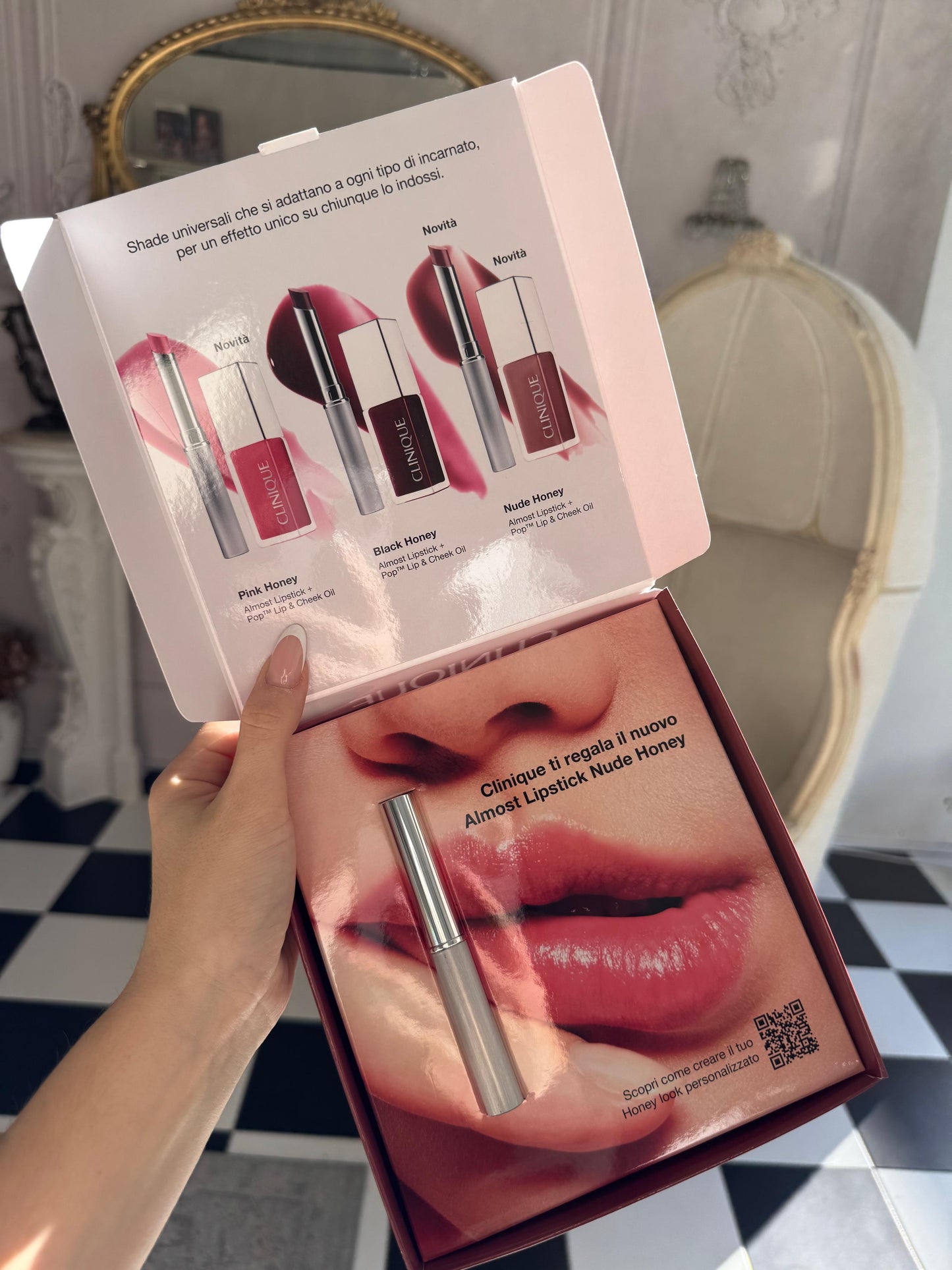 CLINIQUE Almost Lipstick - Nude Honey