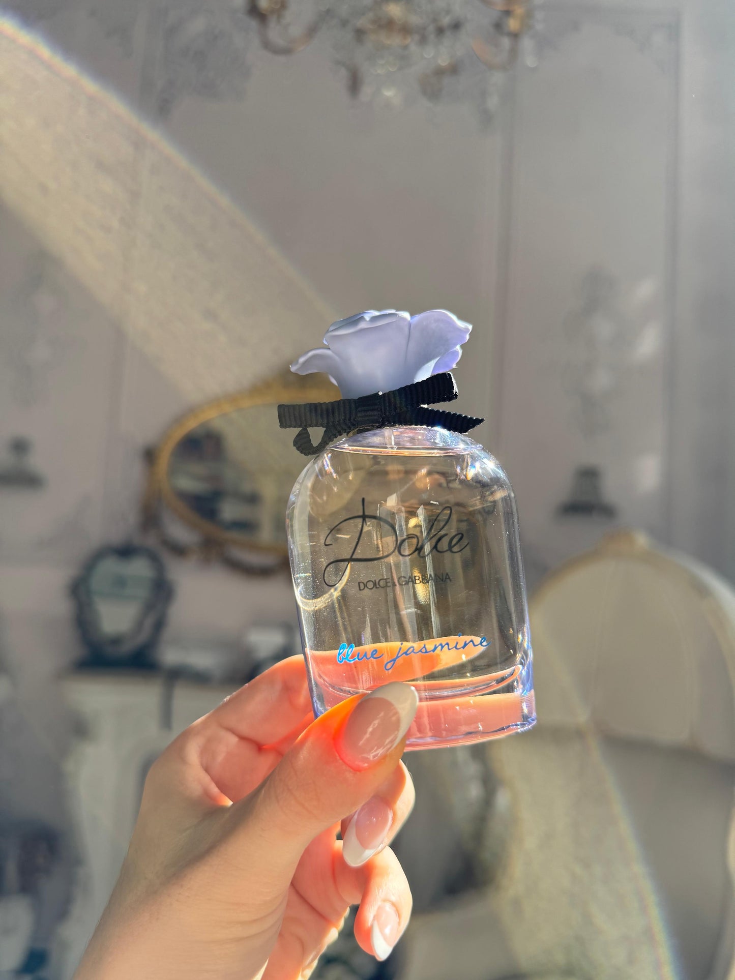 DOLCE&GABBANA Blue Jasmine Eau De Parfum
Floral Fruity Notes