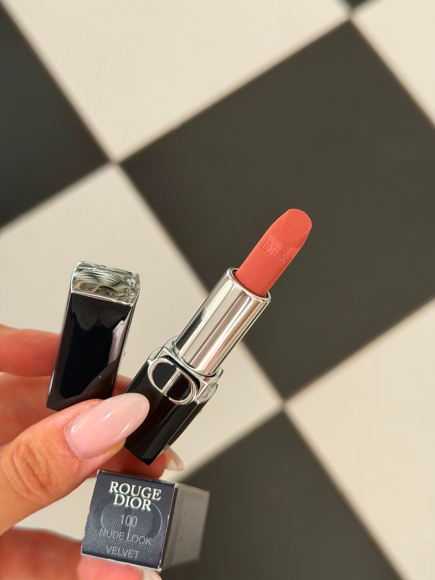DIOR Rouge (New)
Lipstick Satin, Matte, Velvet (100) Hydrating Floral Lip Care - Long Wear