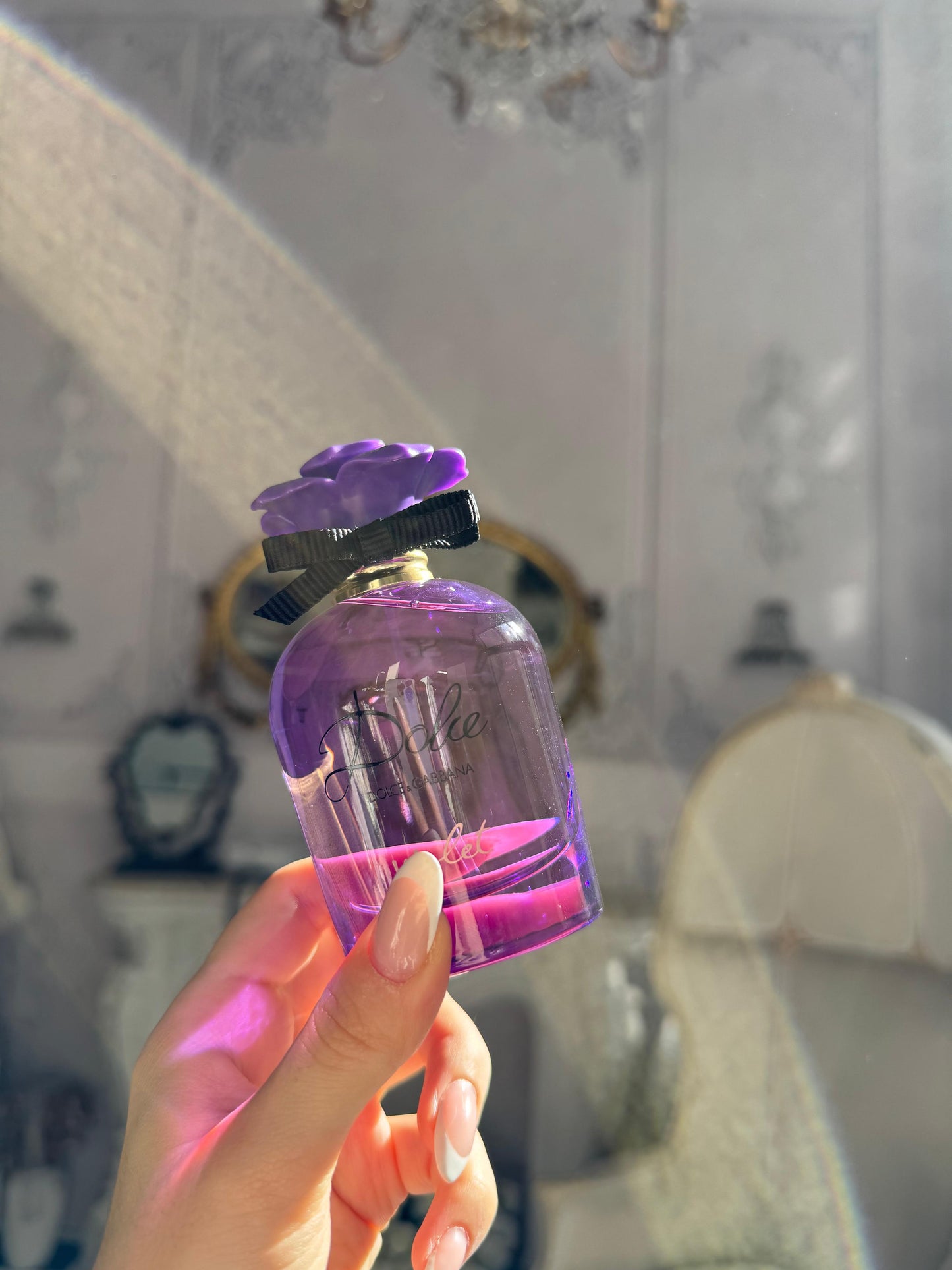 DOLCE&GABBANA Violet Eau De Toilette
Fruity Floral Notes