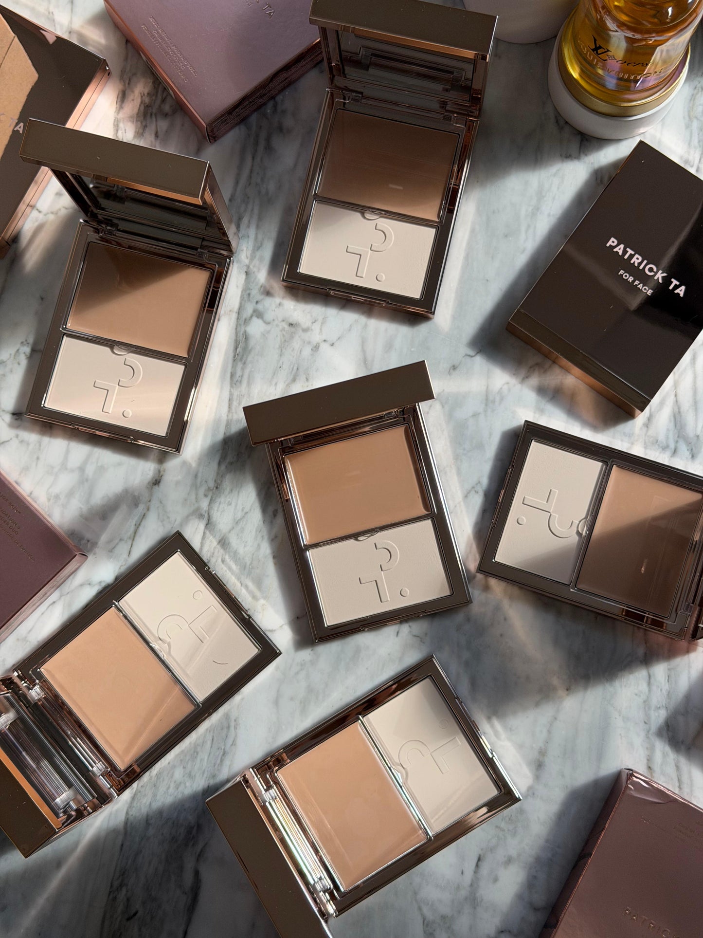 PATRICK TA 
Major Skin Crème Foundation and Finishing Powder Duo - Fair 2