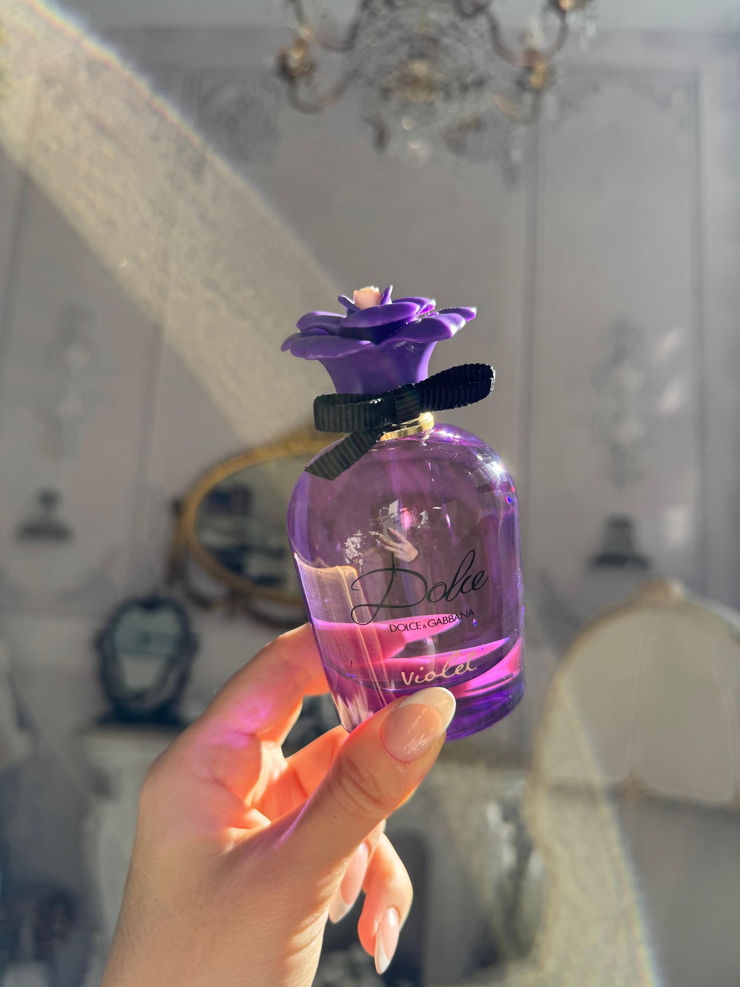 DOLCE&GABBANA Violet Eau De Toilette
Fruity Floral Notes