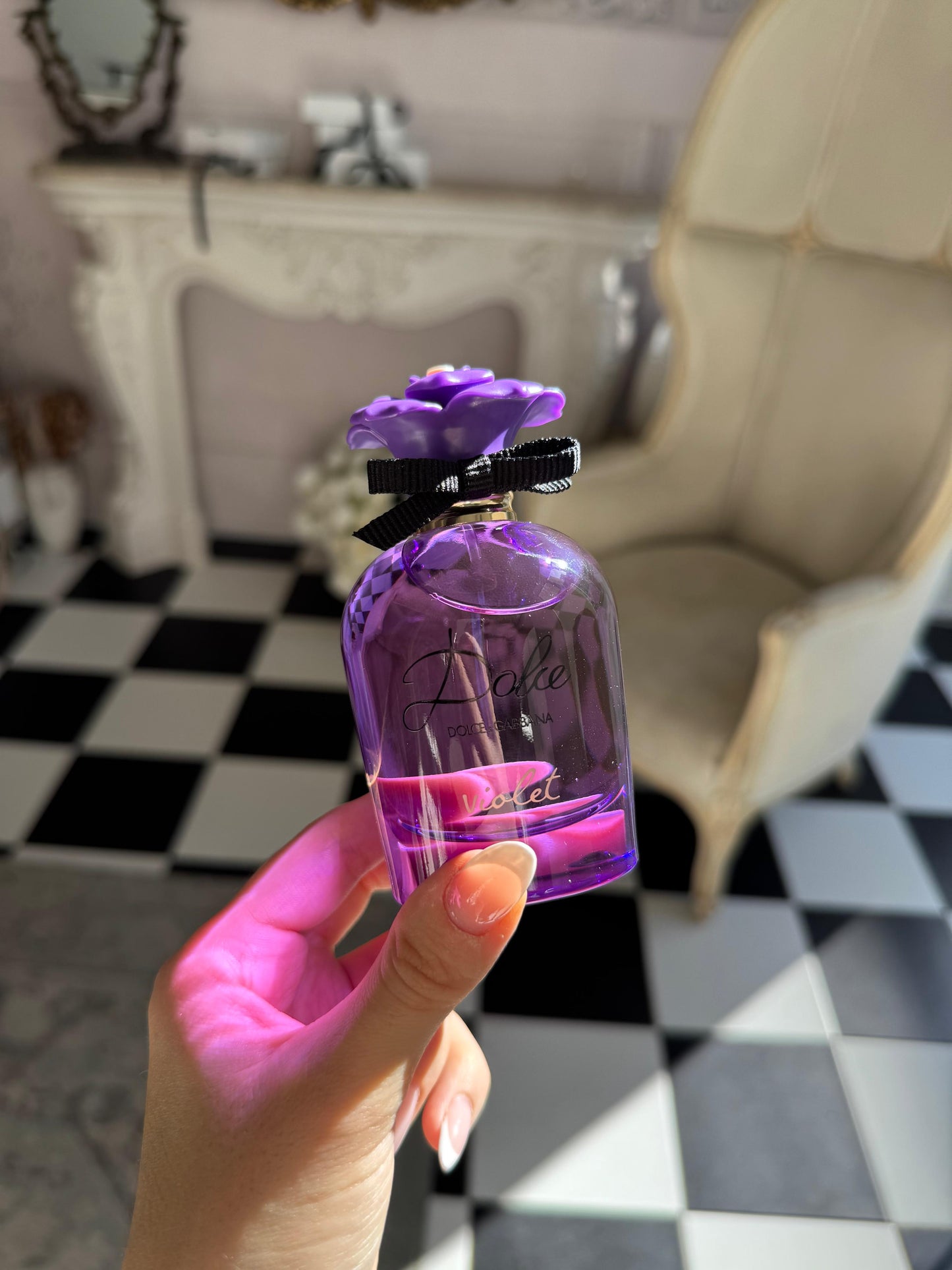 DOLCE&GABBANA Violet Eau De Toilette
Fruity Floral Notes