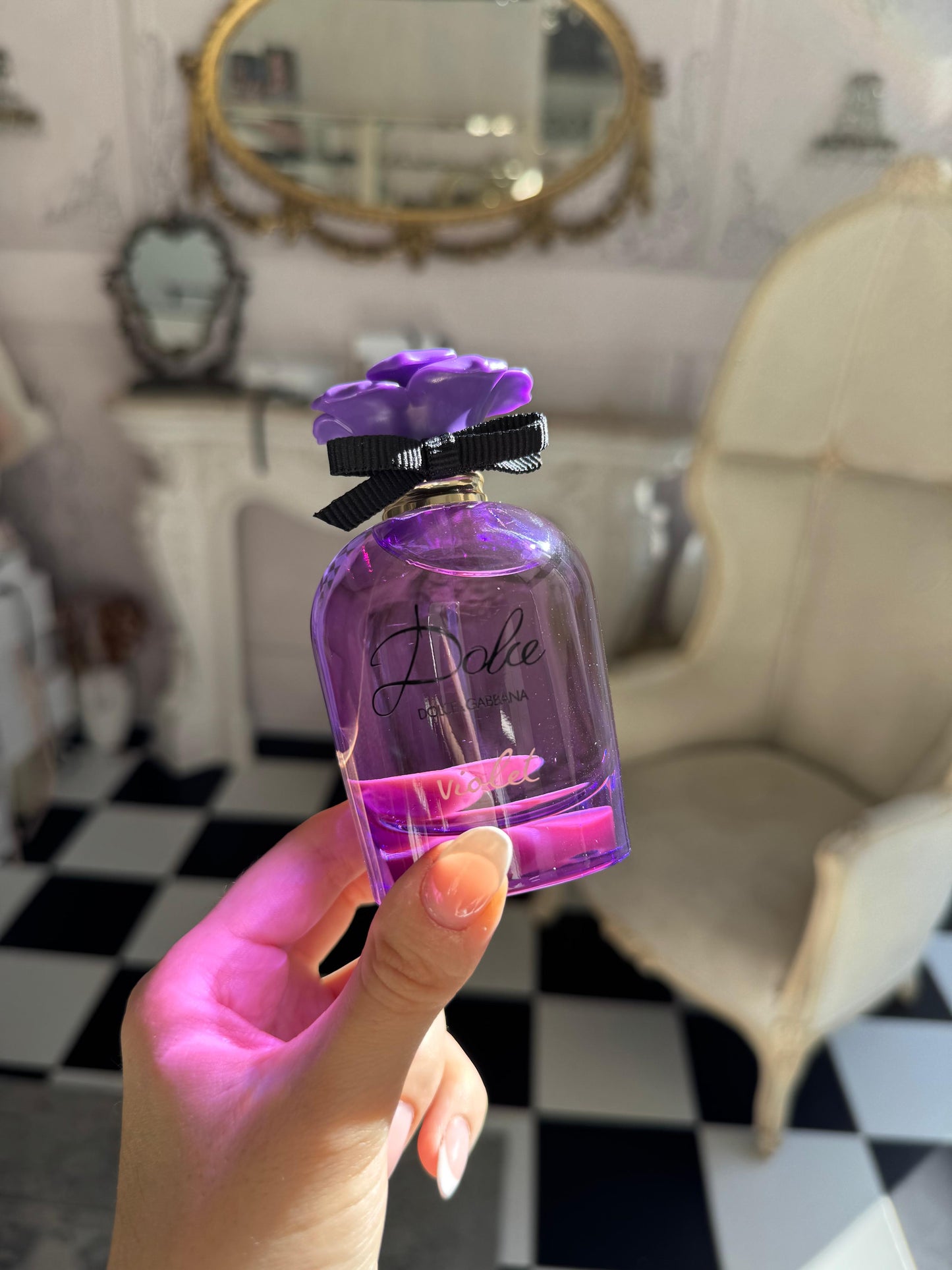 DOLCE&GABBANA Violet Eau De Toilette
Fruity Floral Notes