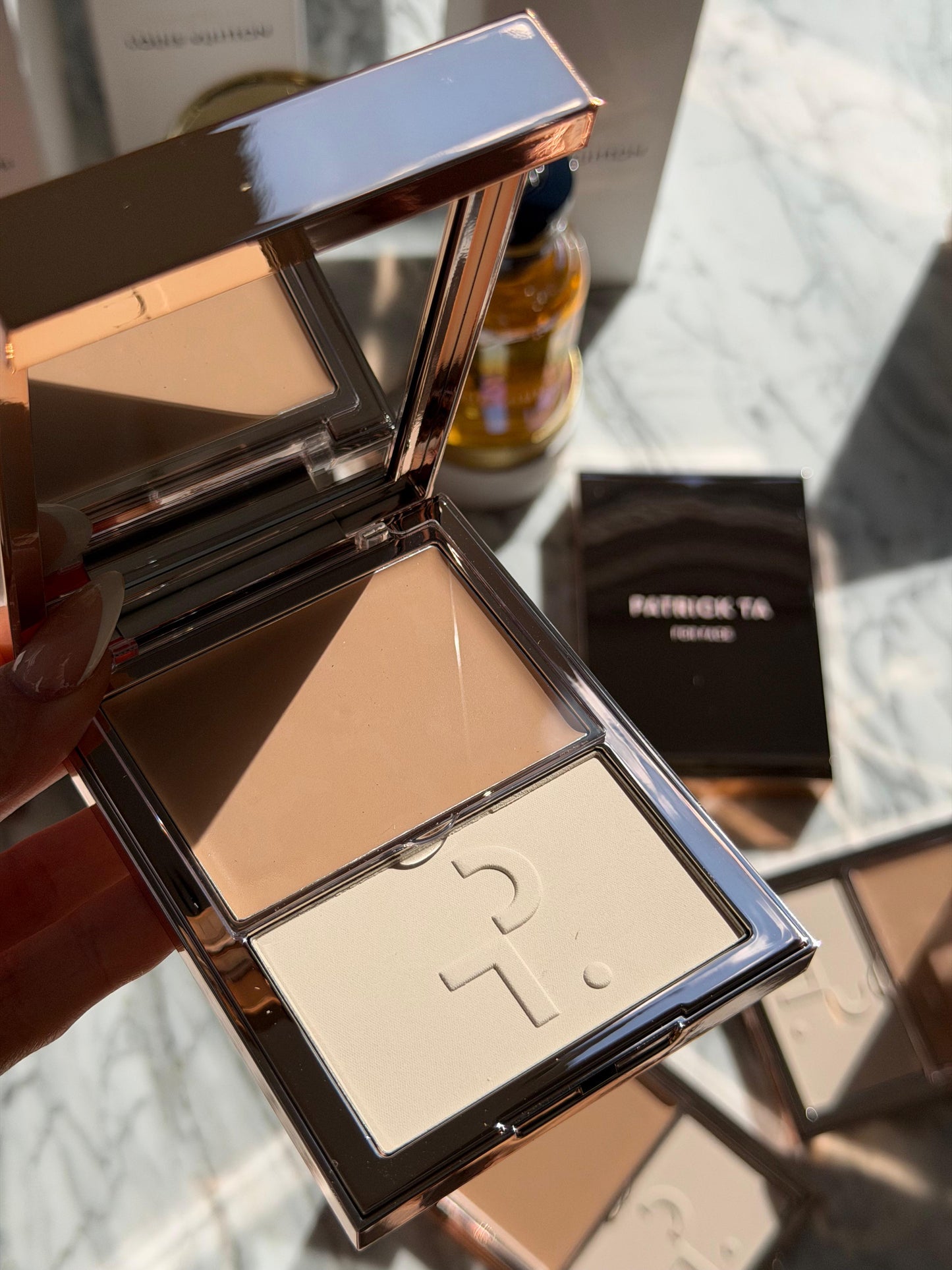 PATRICK TA 
Major Skin Crème Foundation and Finishing Powder Duo - Fair 2
