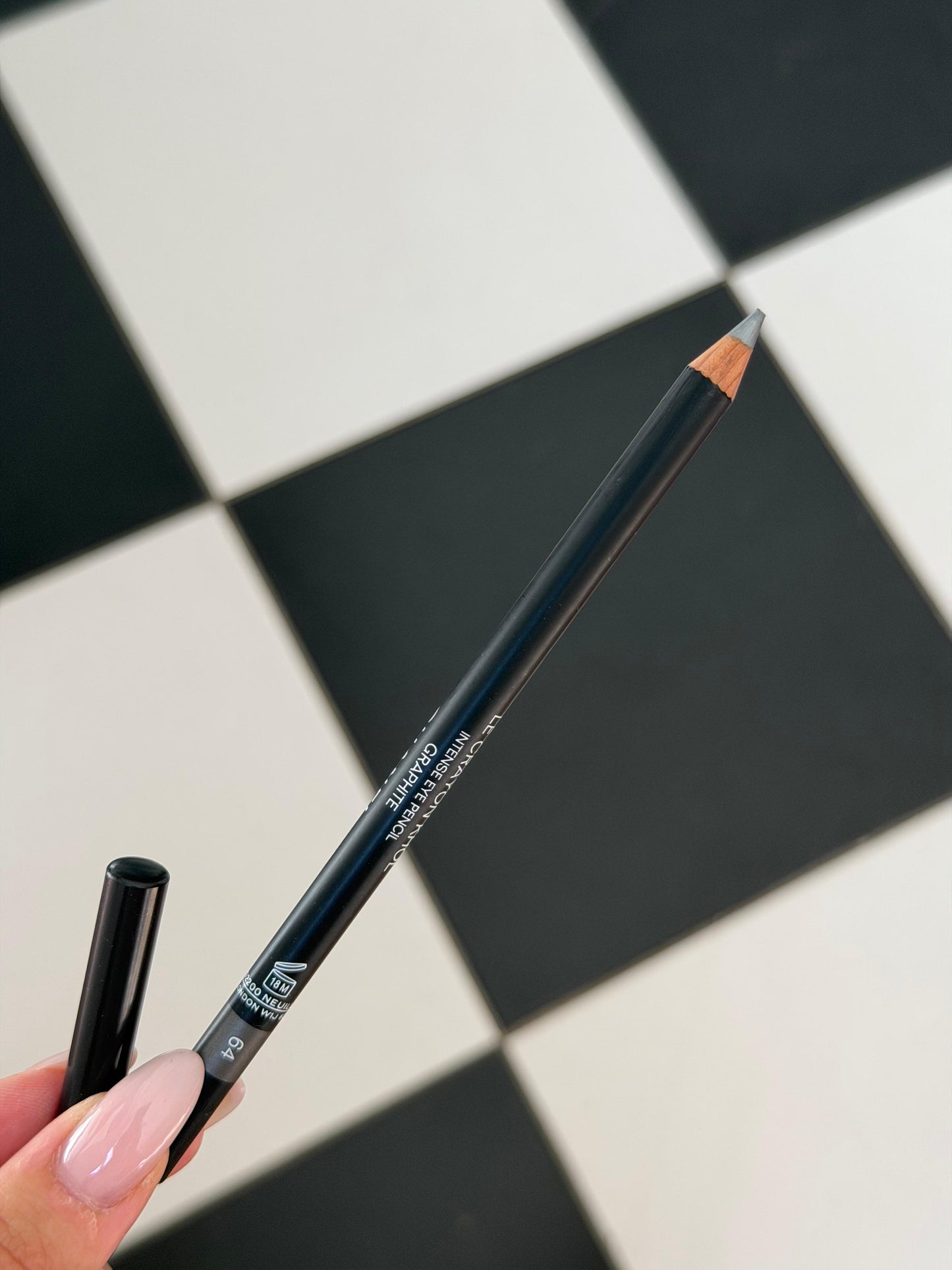 CHANEL Intense Eye Liner Pencil - Le Crayon Khôl (64)