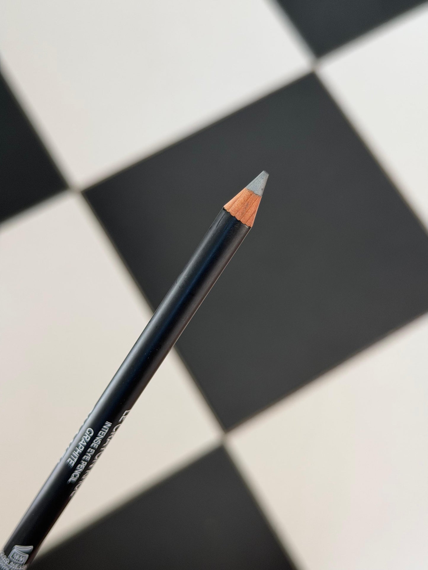 CHANEL Intense Eye Liner Pencil - Le Crayon Khôl (64)