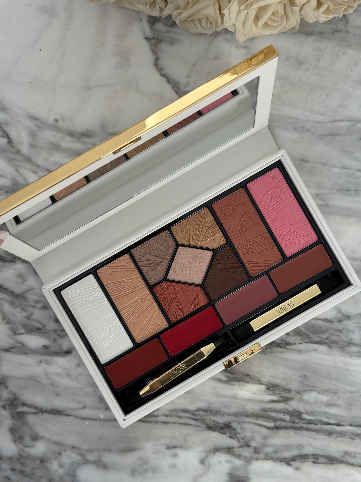 DIOR Couture Palette - Limited Edition
Iconic Makeup Colors - Face, Eyes and Lips