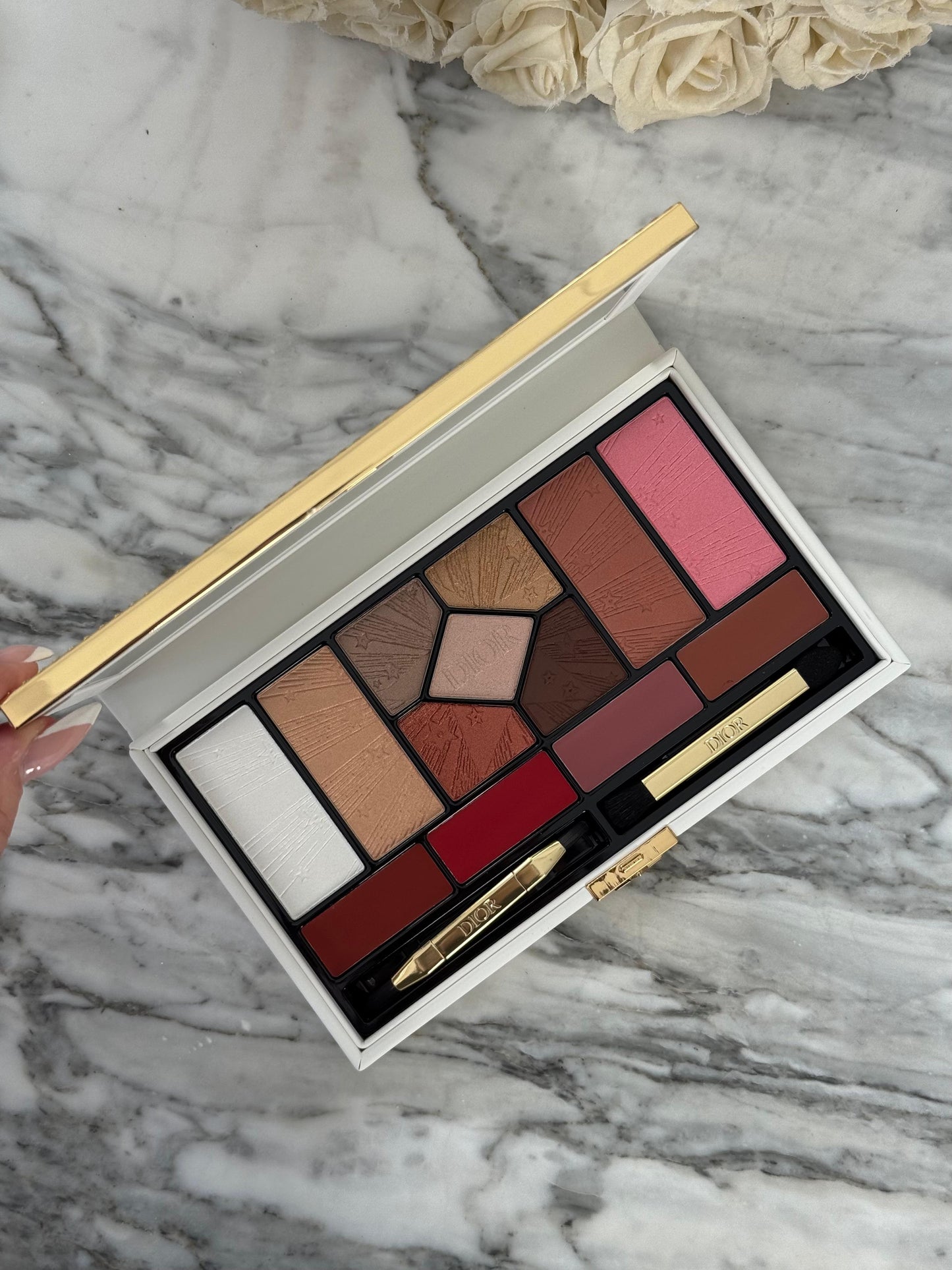 DIOR Couture Palette - Limited Edition
Iconic Makeup Colors - Face, Eyes and Lips