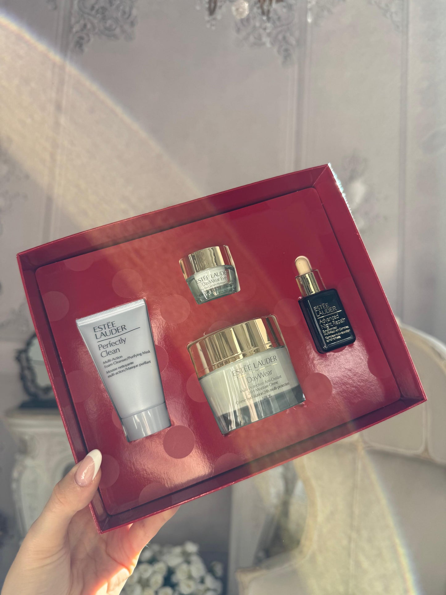 ESTÉE LAUDER Daywear Moisturiser Holiday Skincare Gift Set