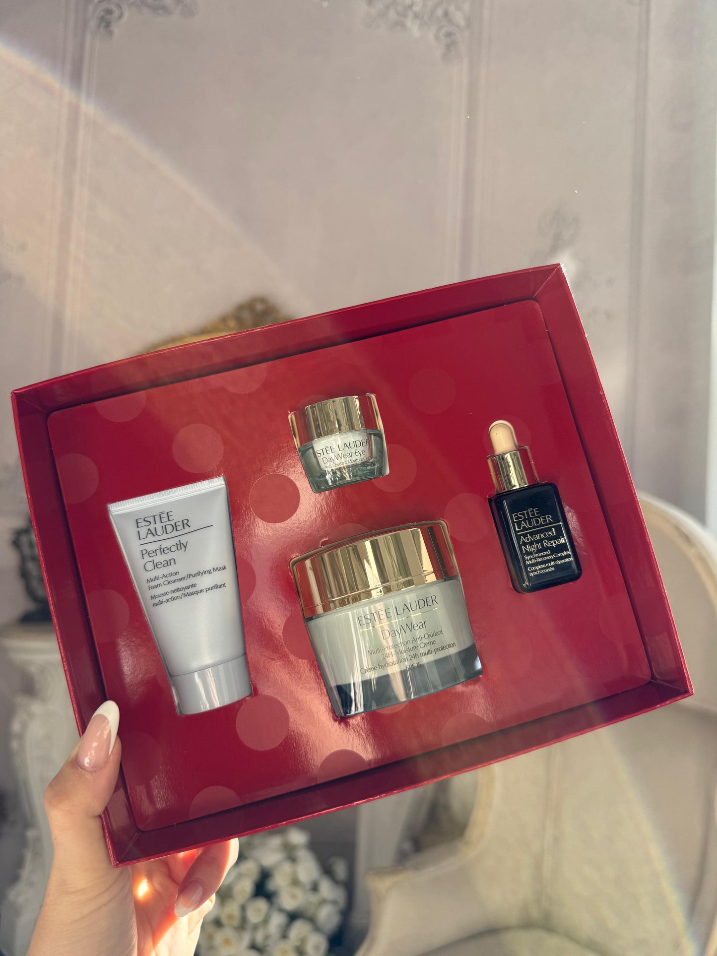 ESTÉE LAUDER Daywear Moisturiser Holiday Skincare Gift Set