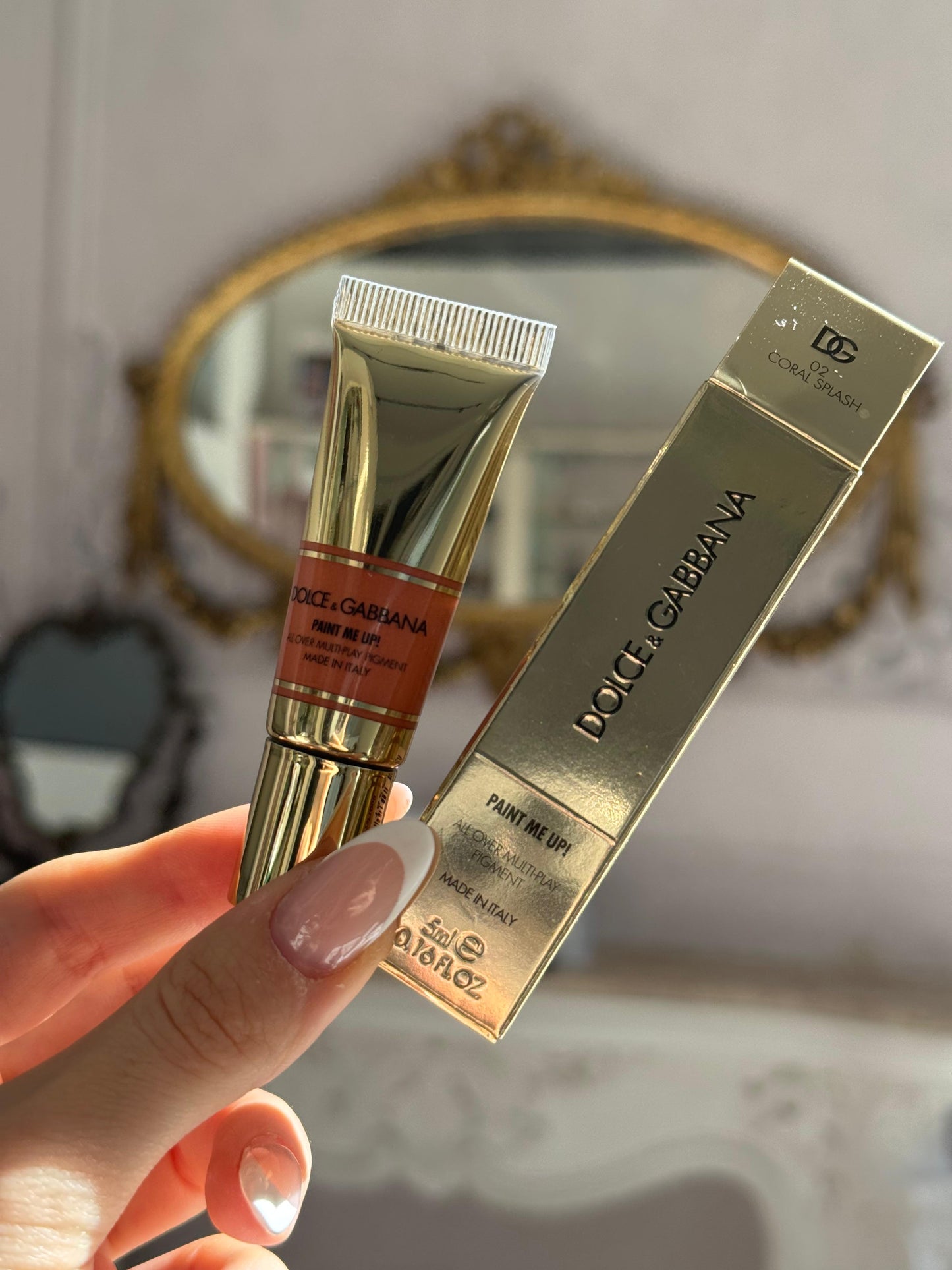 DOLCE&GABBANA Paint Me Up!
All Over Multi-Play Pigment For Face, Eyes And Lips (02)