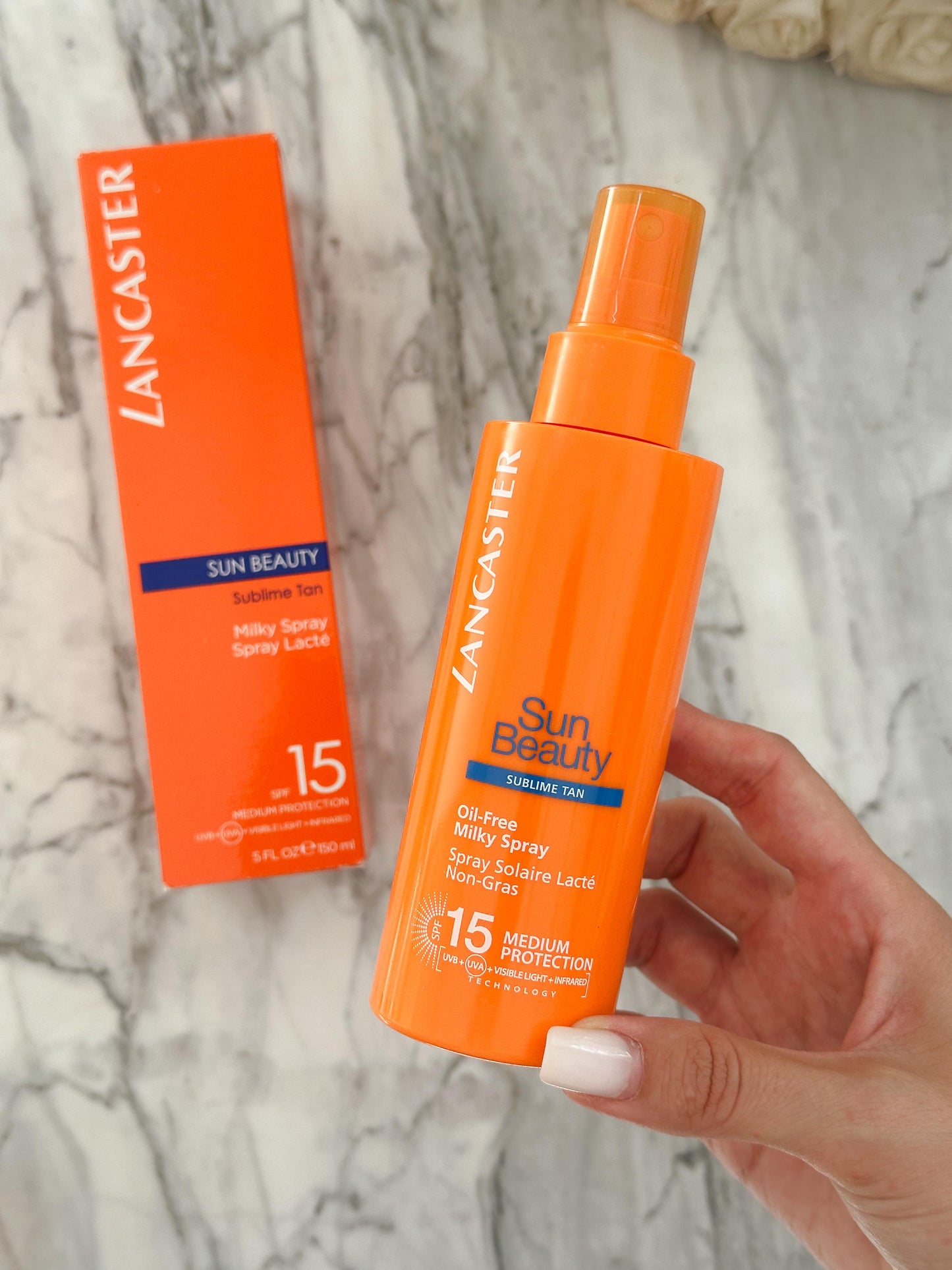 LANCASTER
Sun Beauty Milky Spray SPF15