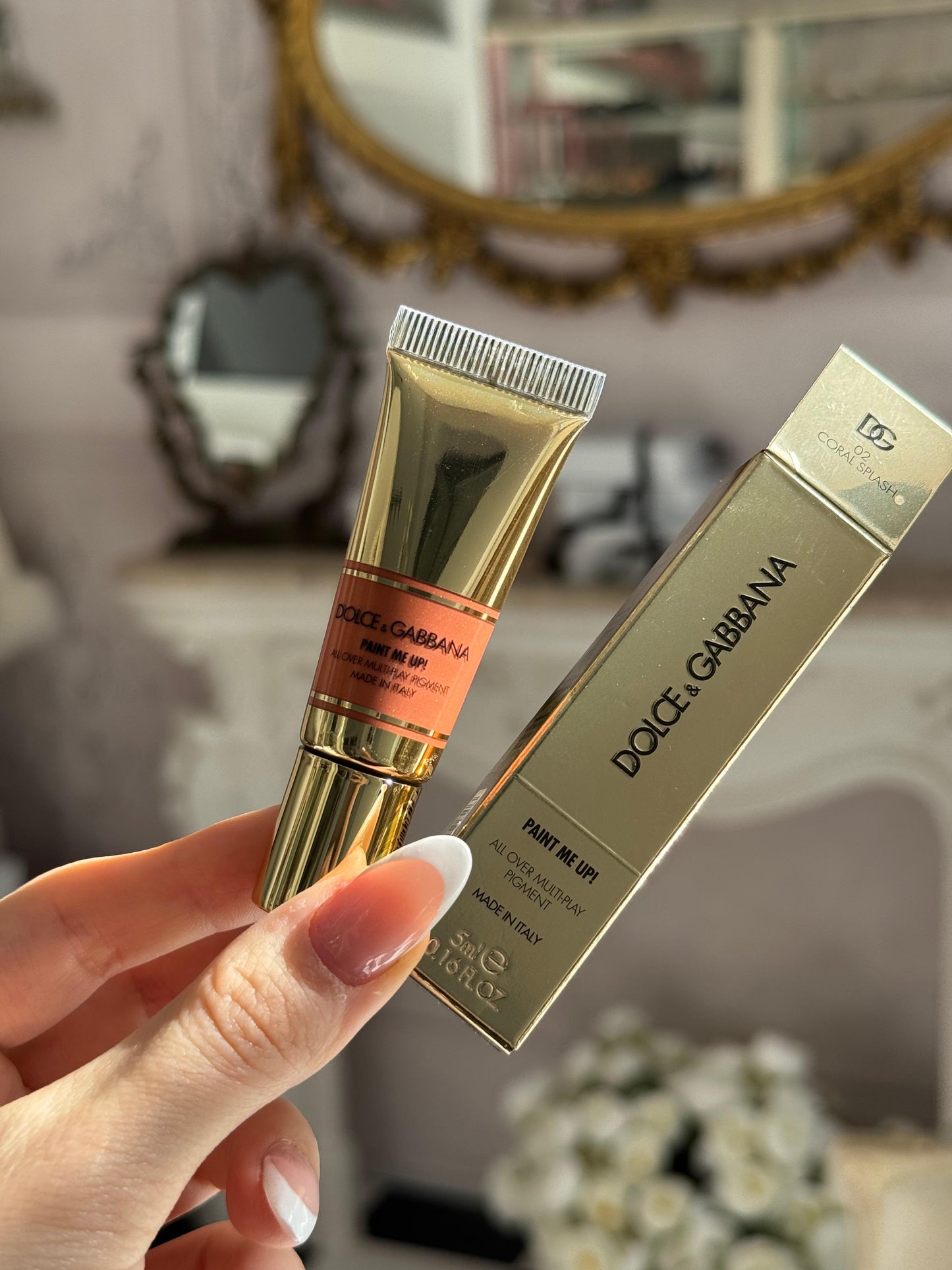 DOLCE&GABBANA Paint Me Up!
All Over Multi-Play Pigment For Face, Eyes And Lips (02)