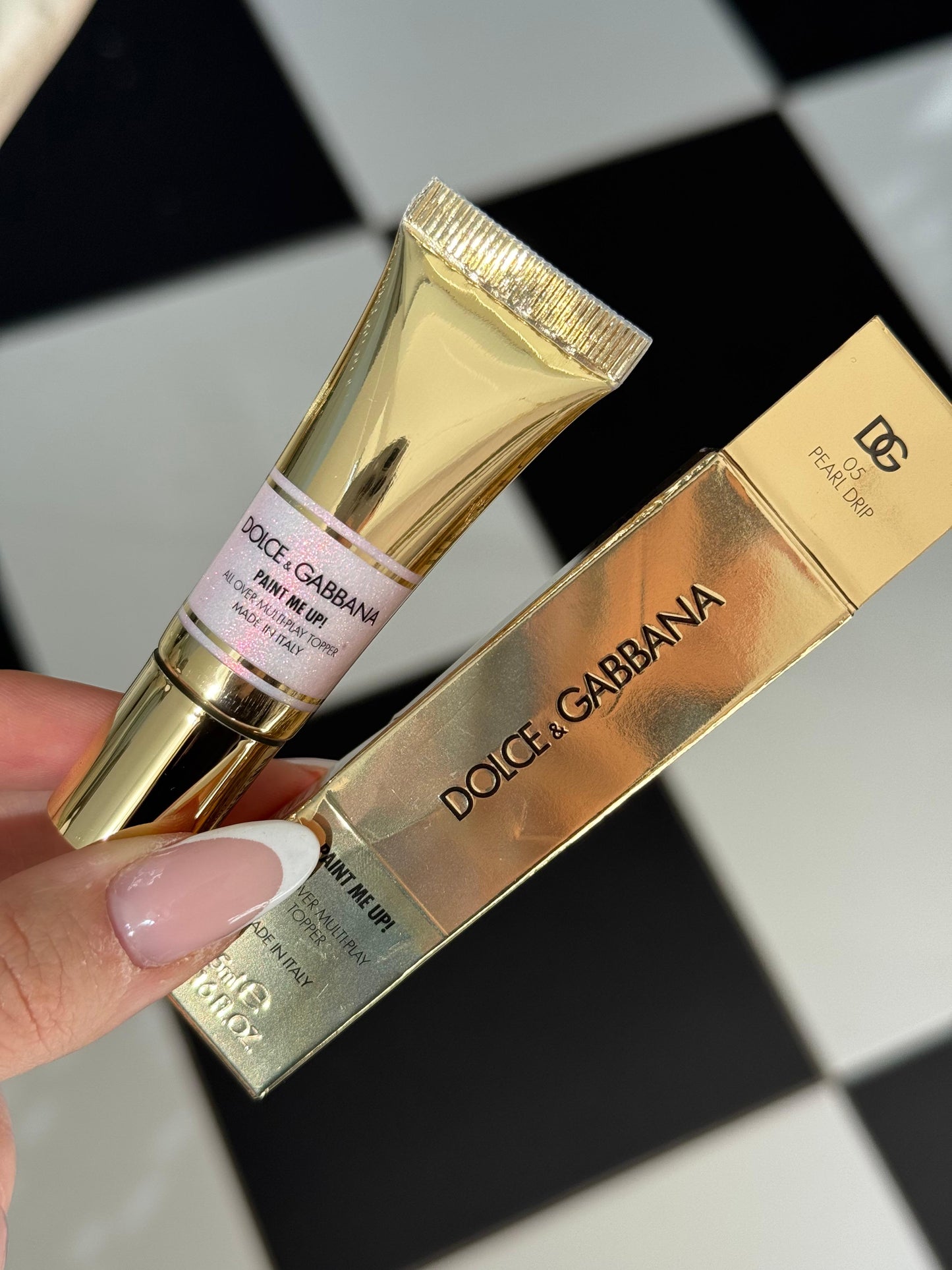 DOLCE&GABBANA Paint Me Up!
All Over Multi-Play Pigment For Face, Eyes And Lips (05)