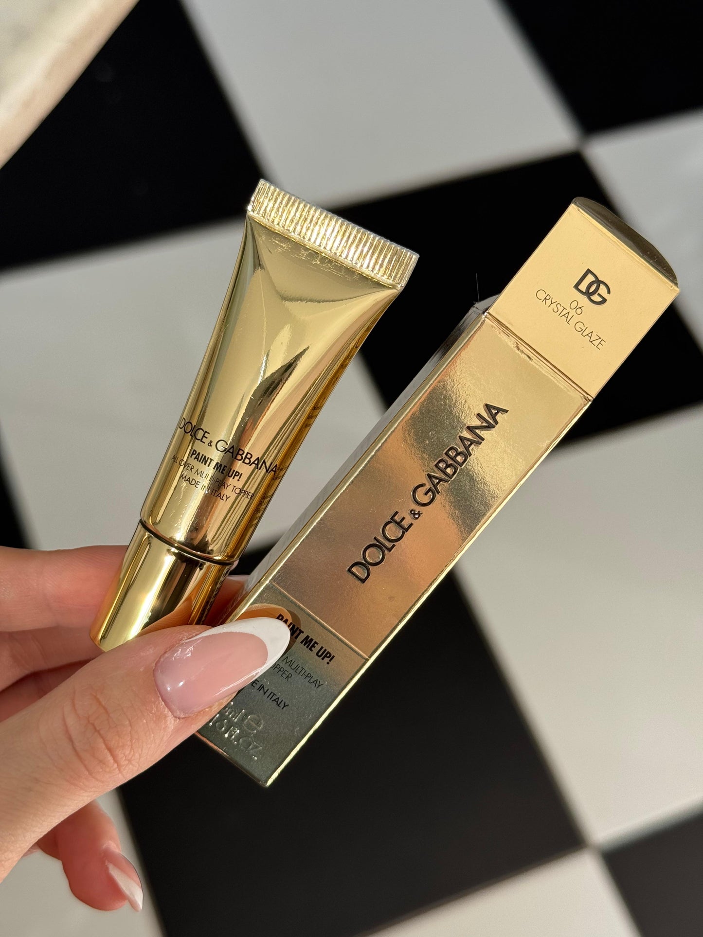 DOLCE&GABBANA Paint Me Up!
All Over Multi-Play Pigment For Face, Eyes And Lips (06)