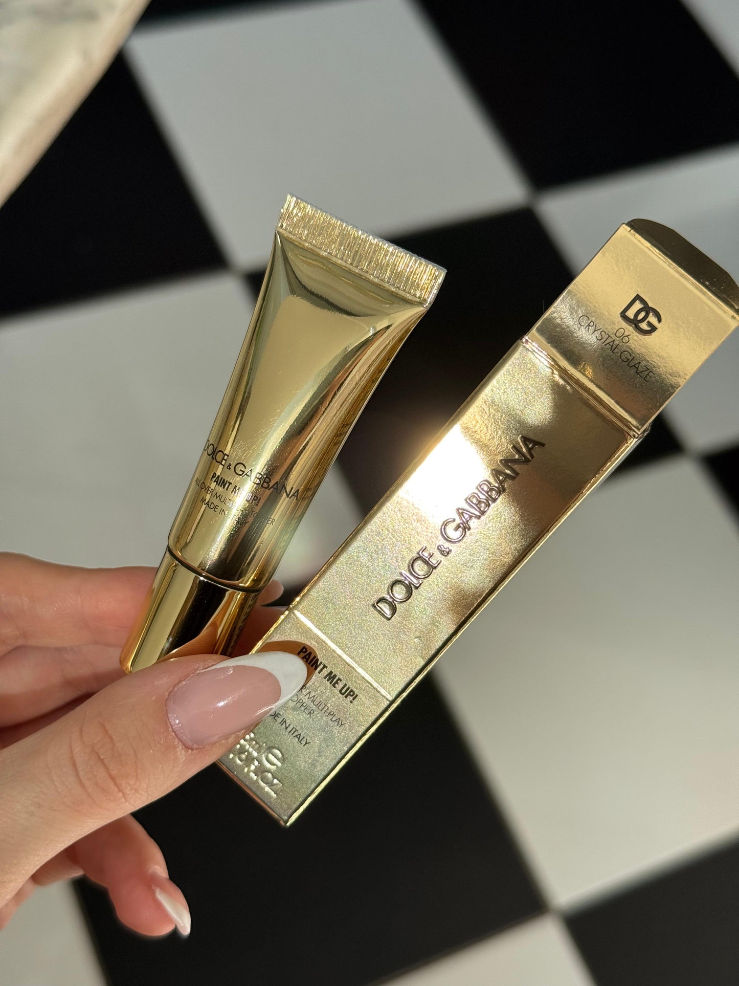 DOLCE&GABBANA Paint Me Up!
All Over Multi-Play Pigment For Face, Eyes And Lips (06)