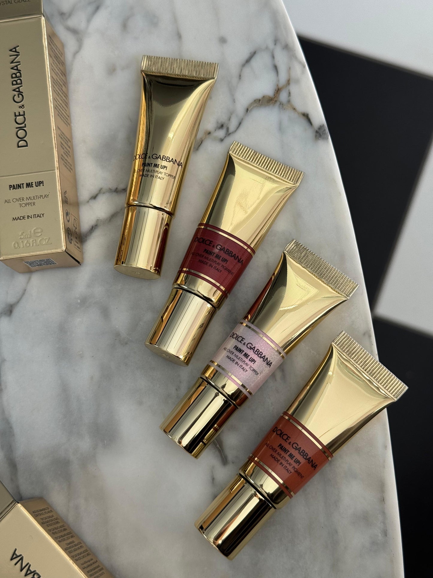 DOLCE&GABBANA Paint Me Up!
All Over Multi-Play Pigment For Face, Eyes And Lips (06)