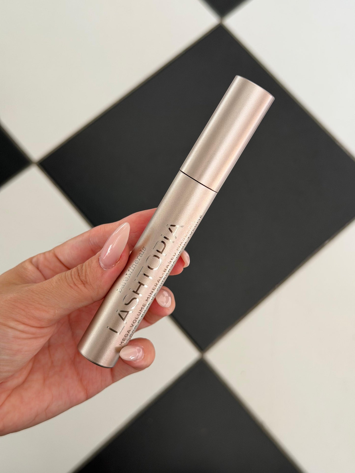 BARE MINERALS Lashtopia Mega-Volume Mineral-Based Mascara