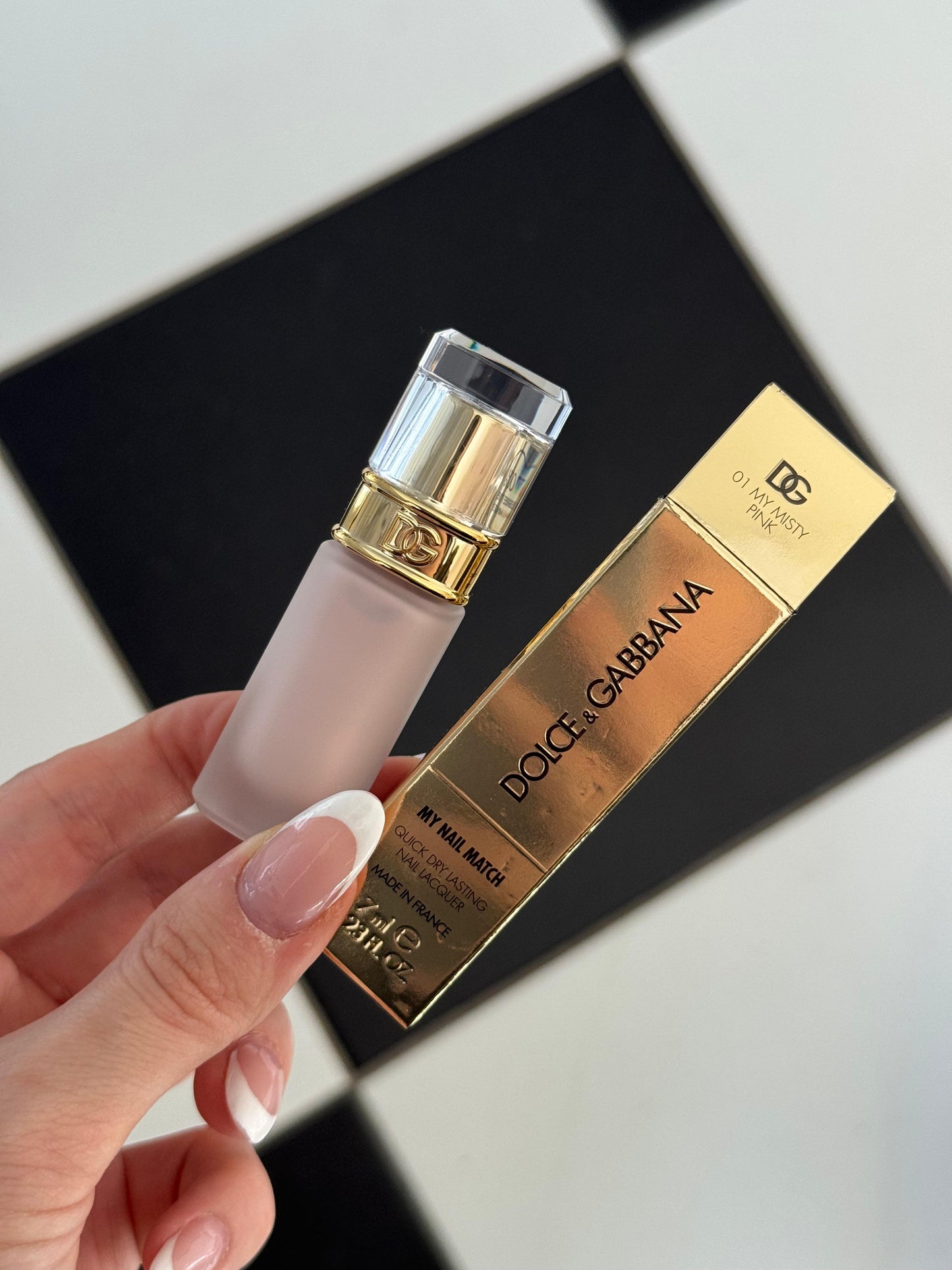 DOLCE&GABBANA My Nail Match
Quick Dry Lasting Nail Lacquer (01)