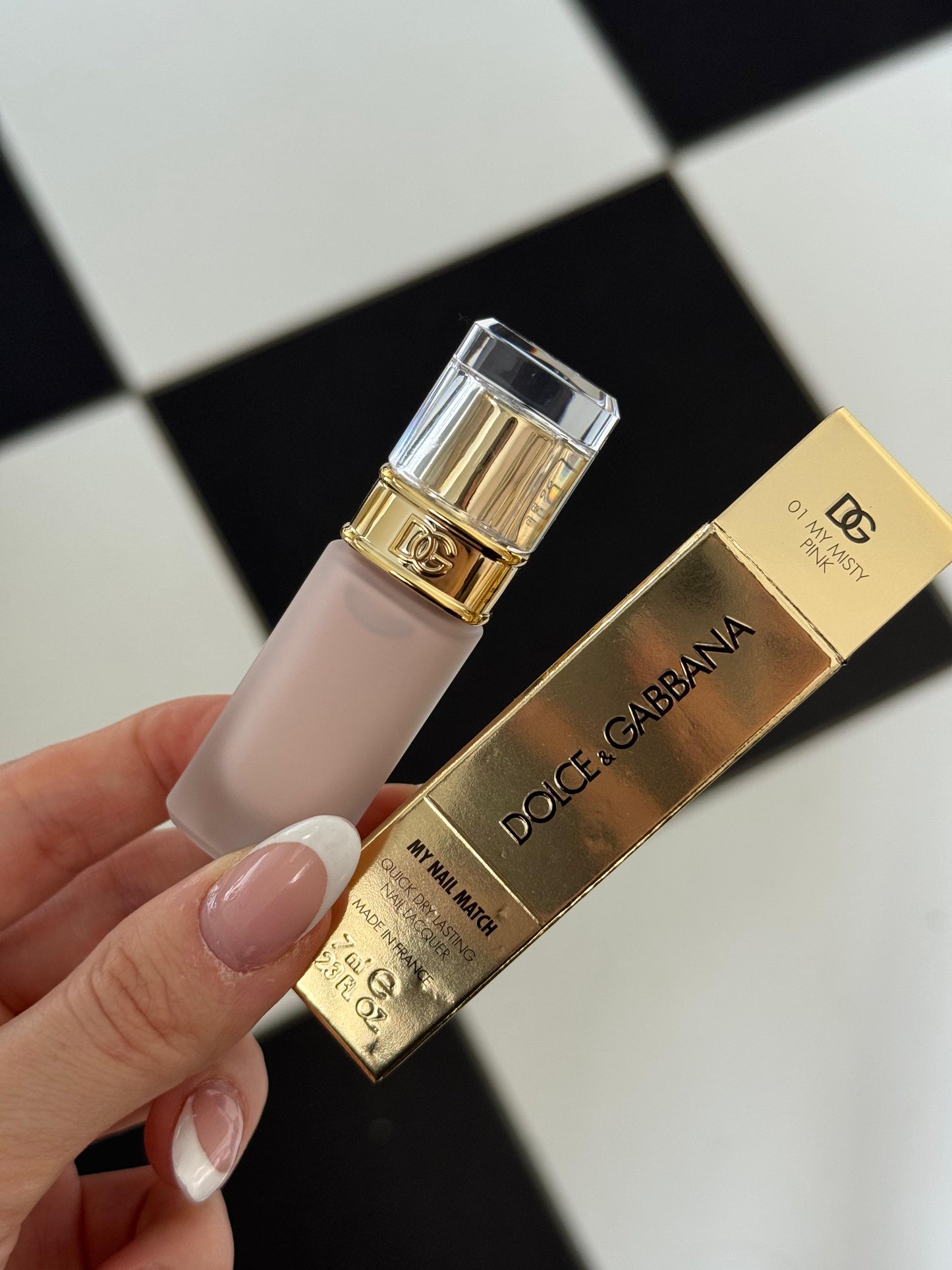 DOLCE&GABBANA My Nail Match
Quick Dry Lasting Nail Lacquer (01)