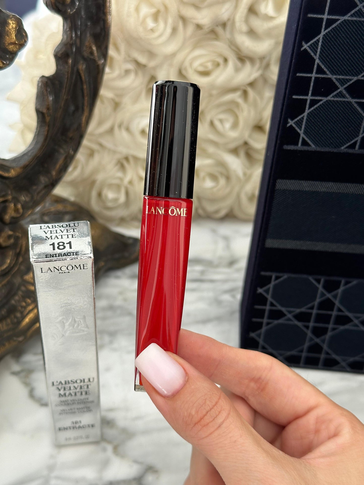 LANCÔME
L'Absolu Velvet Matte Intense Color (181)