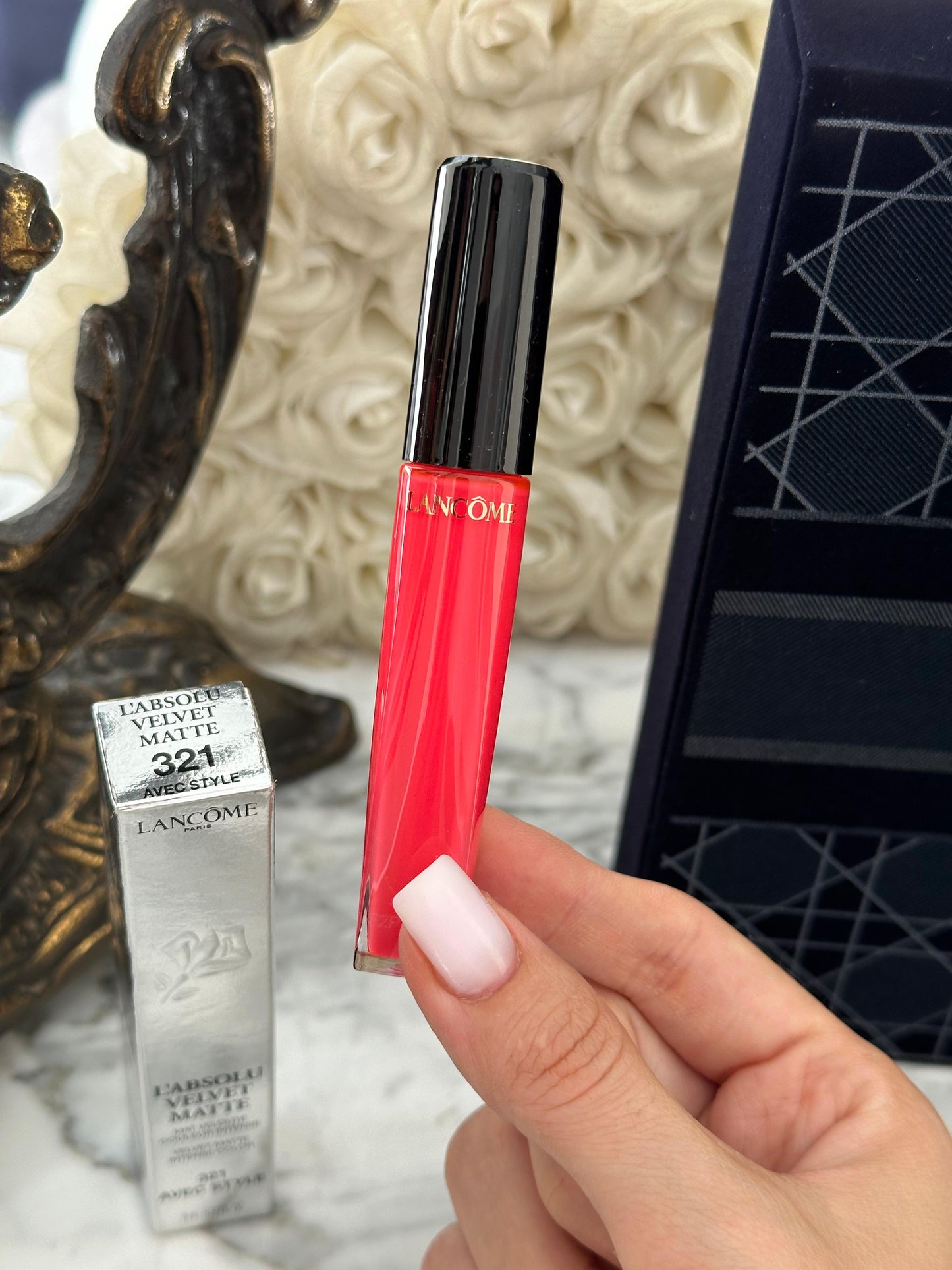 LANCÔME
L'Absolu Velvet Matte Intense Color Gloss (321)